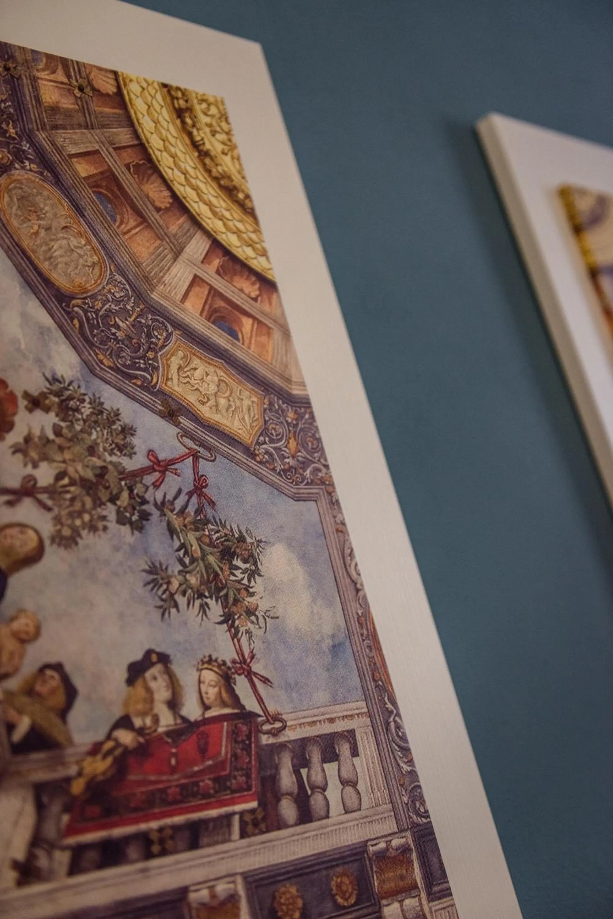 Decorative detail in Ferrara Rooms