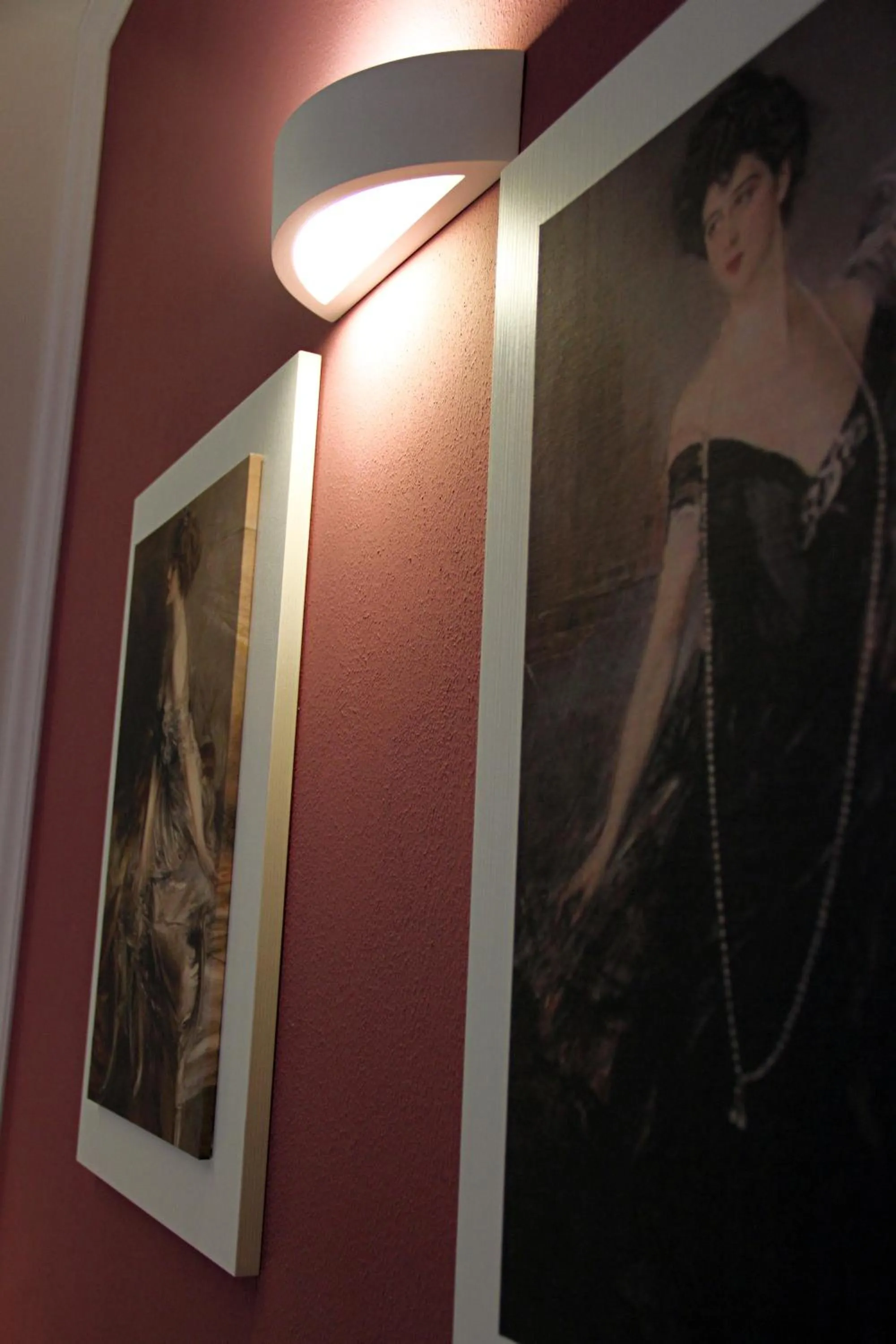 Decorative detail in Ferrara Rooms