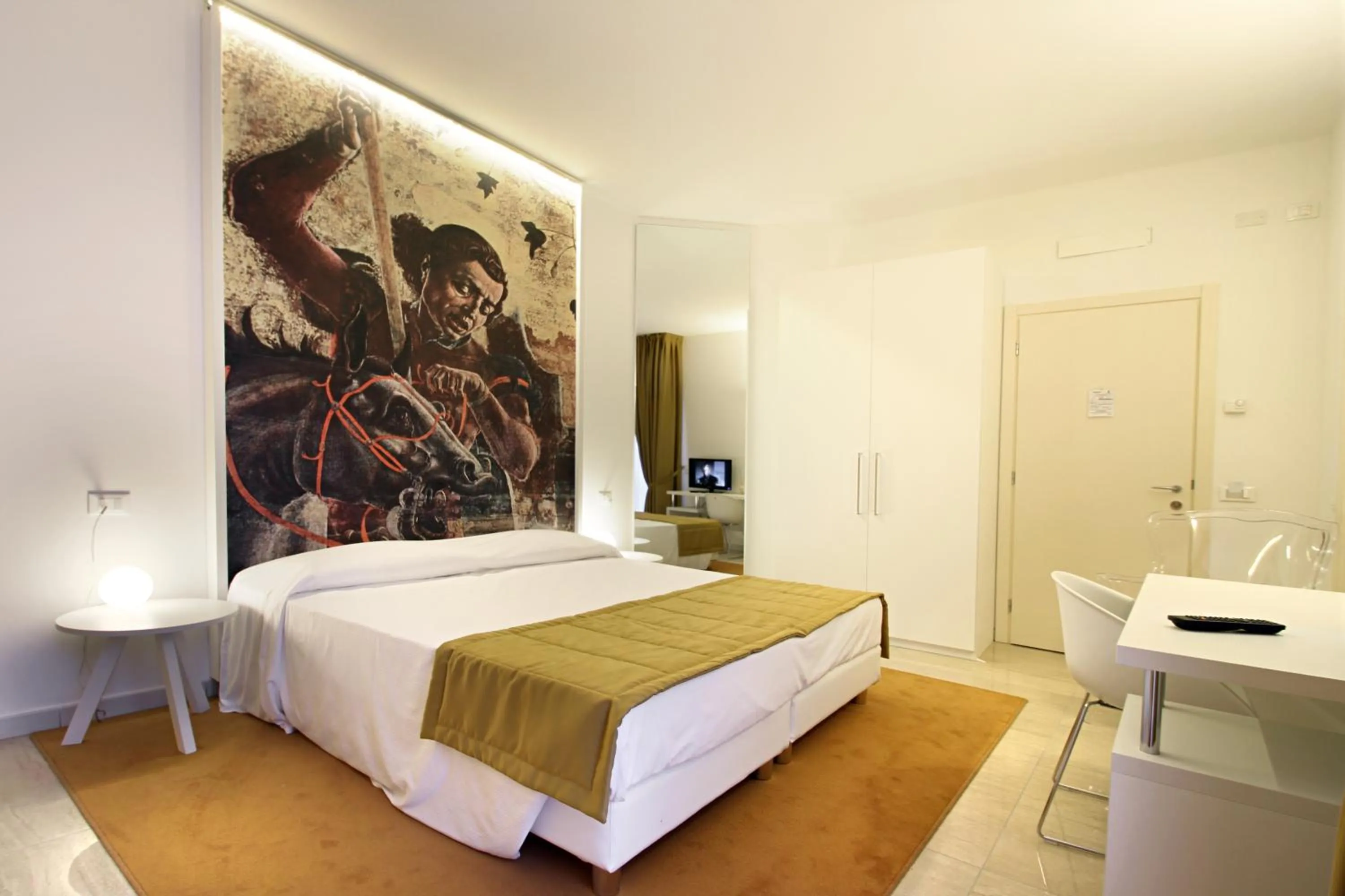 Bedroom, Bed in Ferrara Rooms