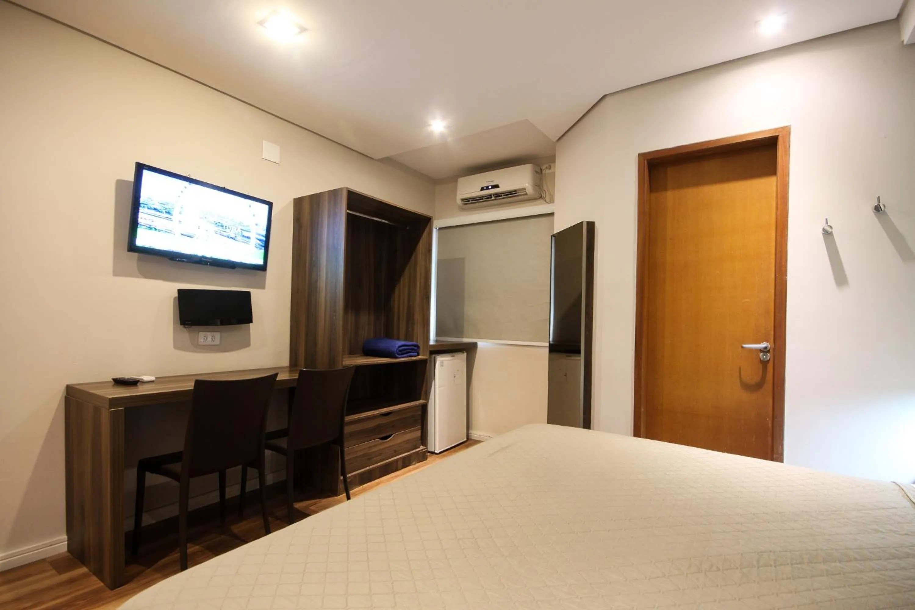 Bed in Hotel Biz Urban- EXPO CENTER NORTE