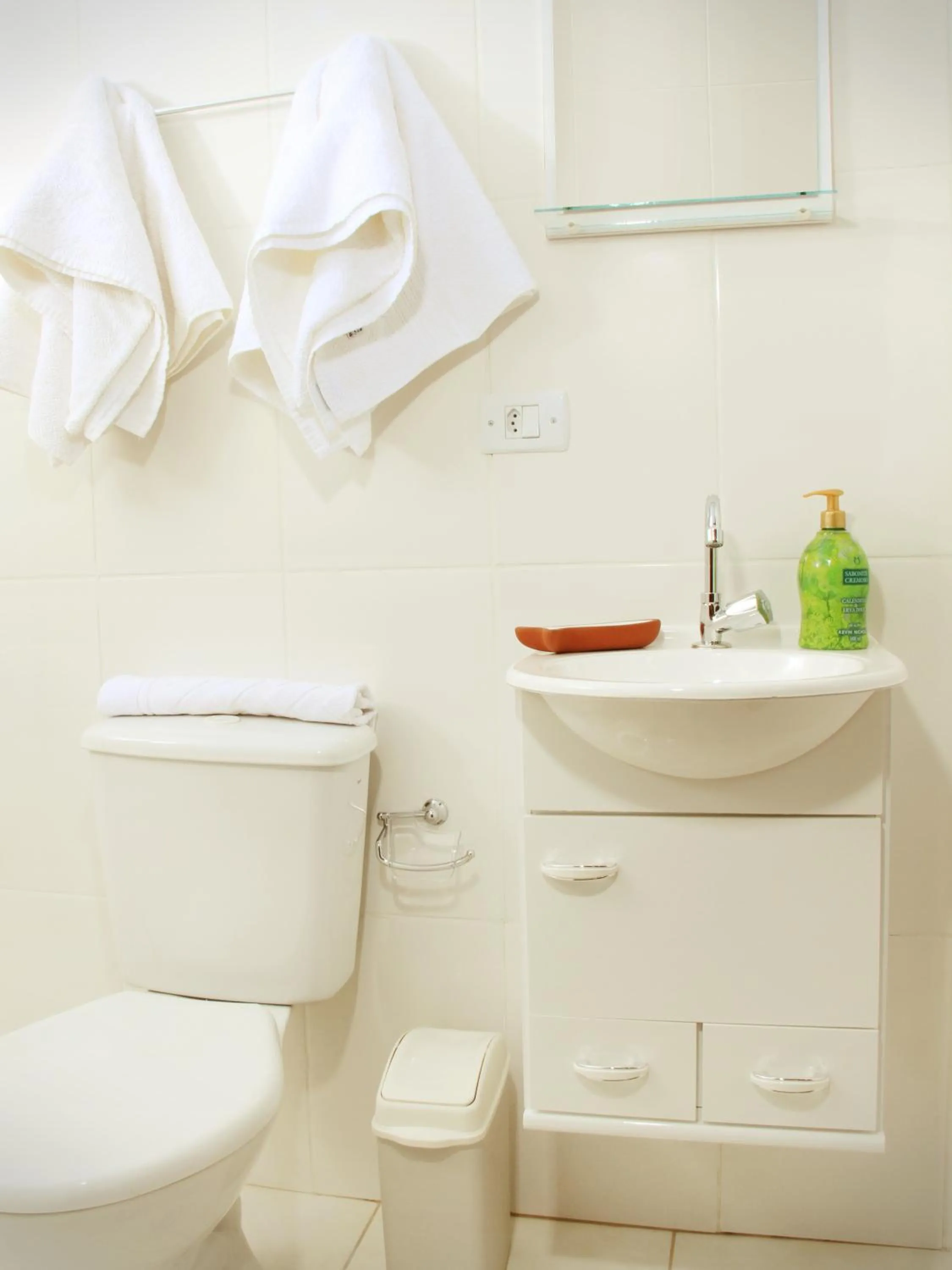 Comfort Double or Twin Room - single occupancy in Residence Barueri