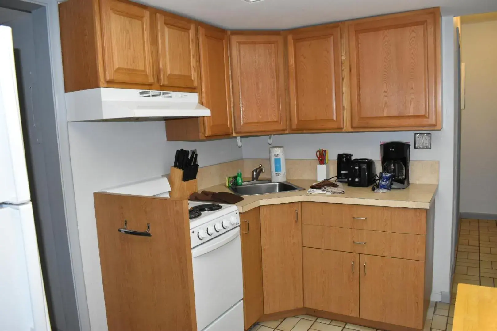 Kitchen or kitchenette in OCEANS 735 of DEERFIELD BEACH Kitchen or kitchenette in OCEANS 735 of DEERFIELD BEACH