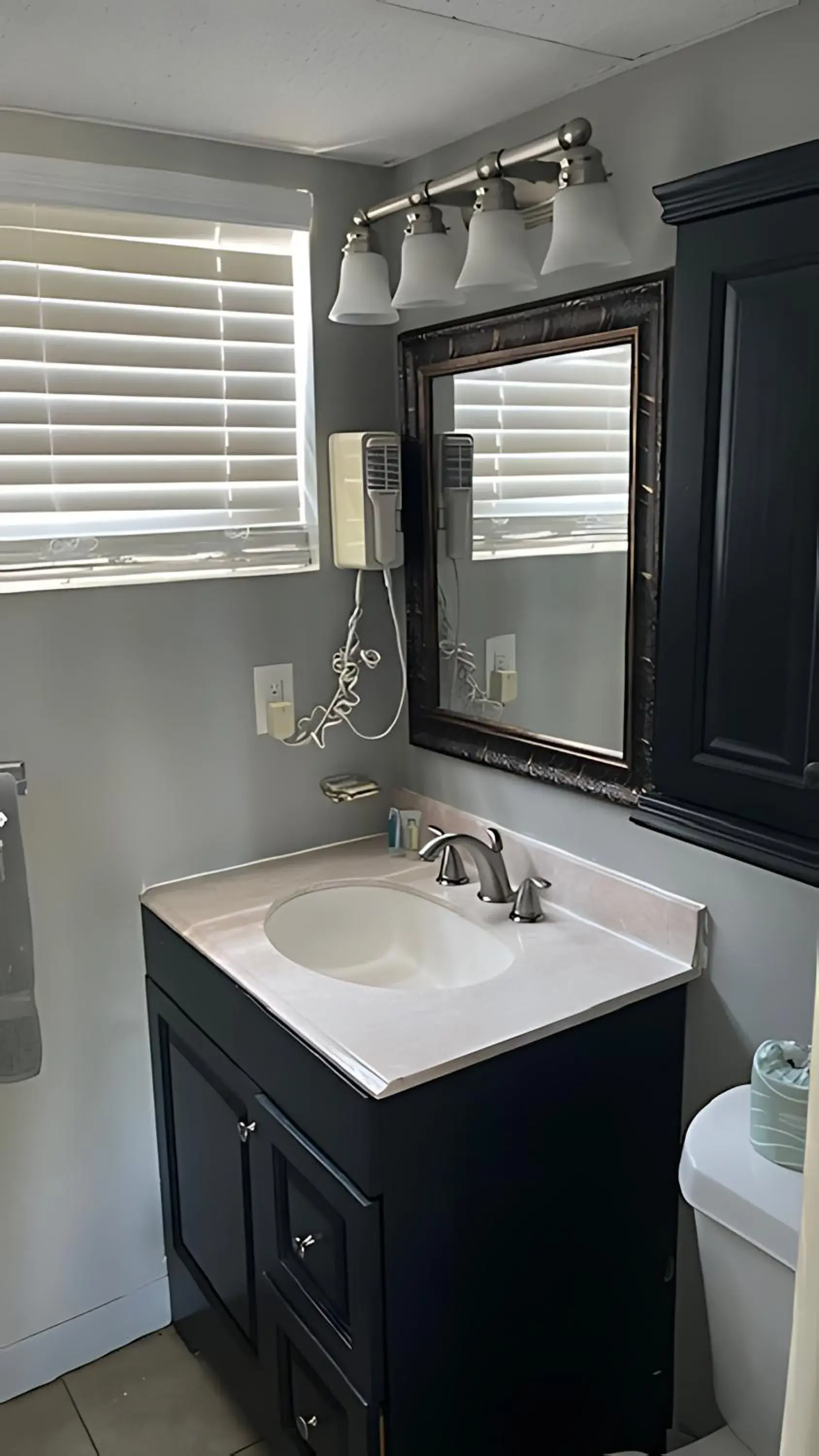 Bathroom in OCEANS 735 of DEERFIELD BEACH Bathroom in OCEANS 735 of DEERFIELD BEACH