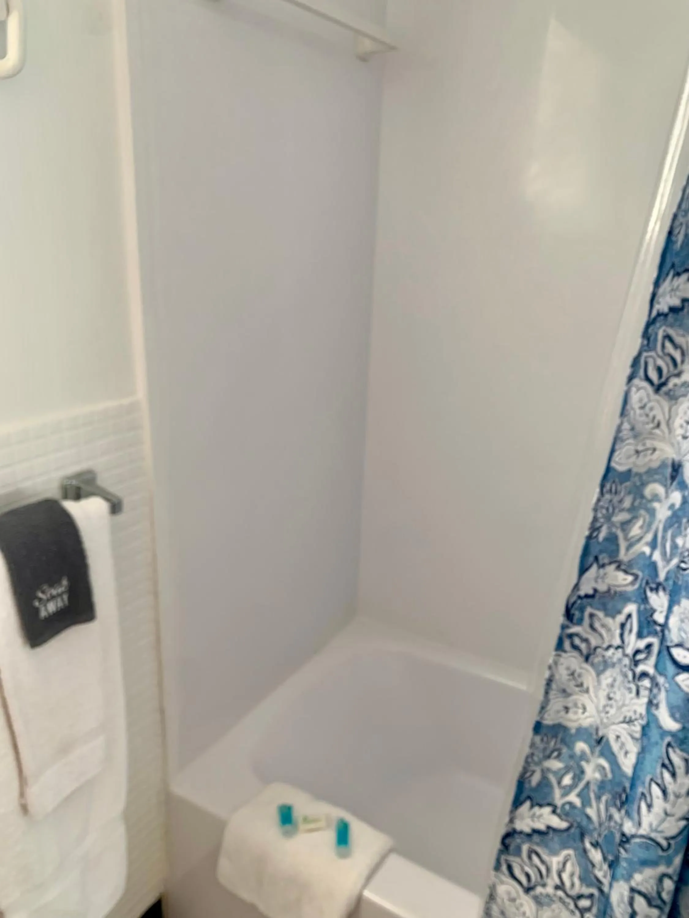Shower in OCEANS 735 of DEERFIELD BEACH