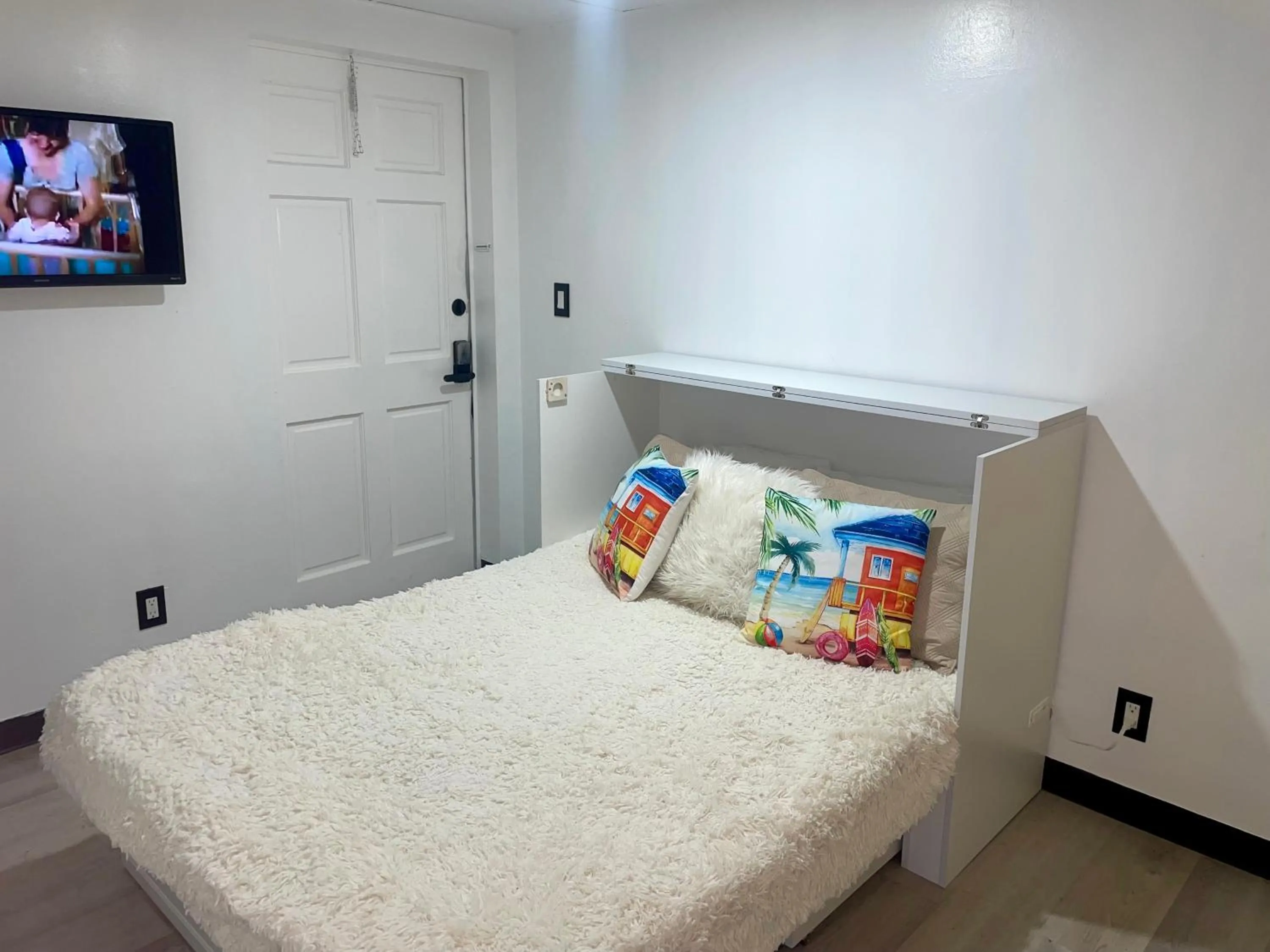 Bed in OCEANS 735 of DEERFIELD BEACH