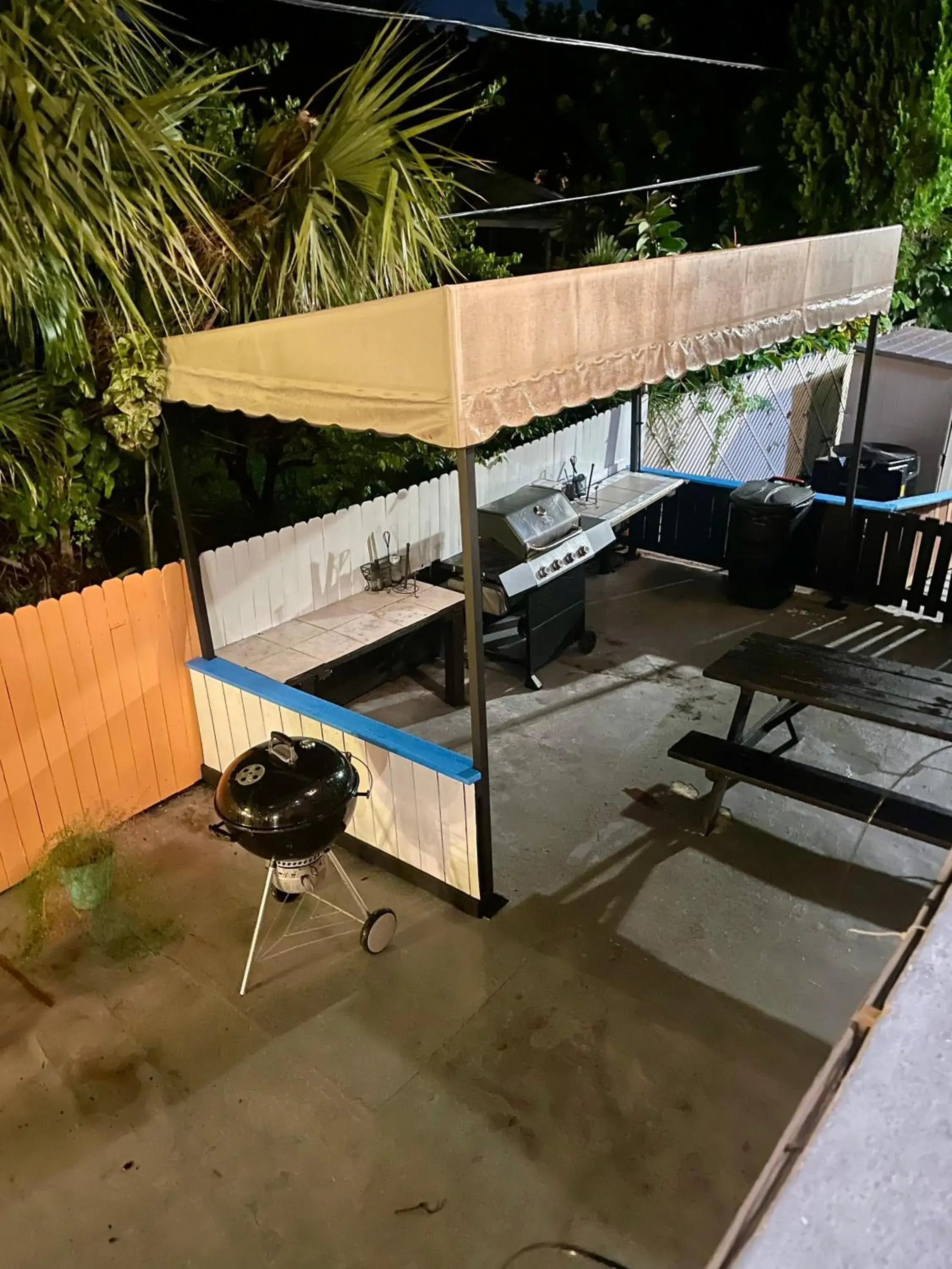 BBQ facilities in OCEANS 735 of DEERFIELD BEACH BBQ facilities in OCEANS 735 of DEERFIELD BEACH