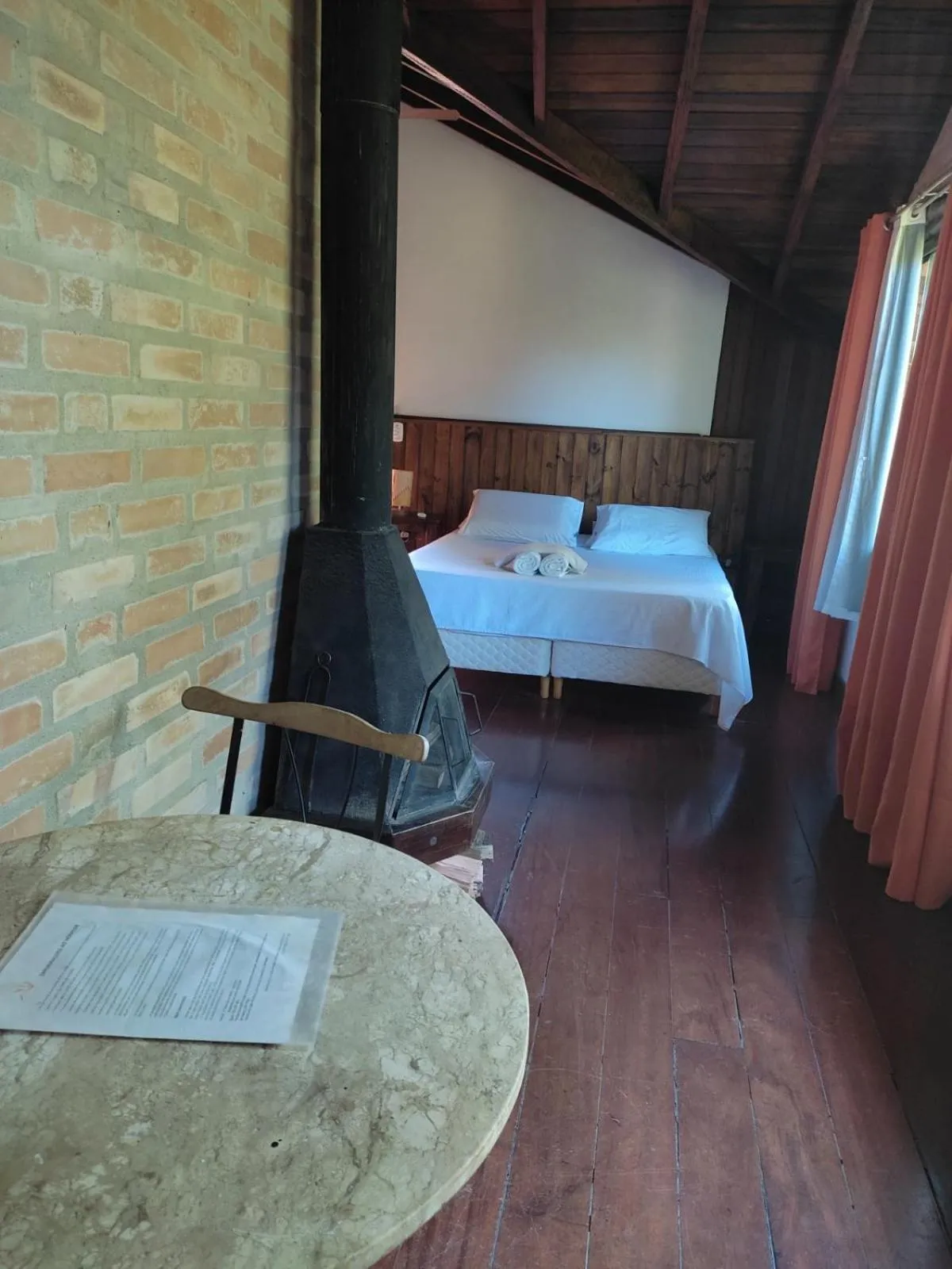 Bed in Pássaro de Fogo