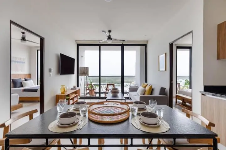 TV and multimedia in San Francisco by Andiani Travel