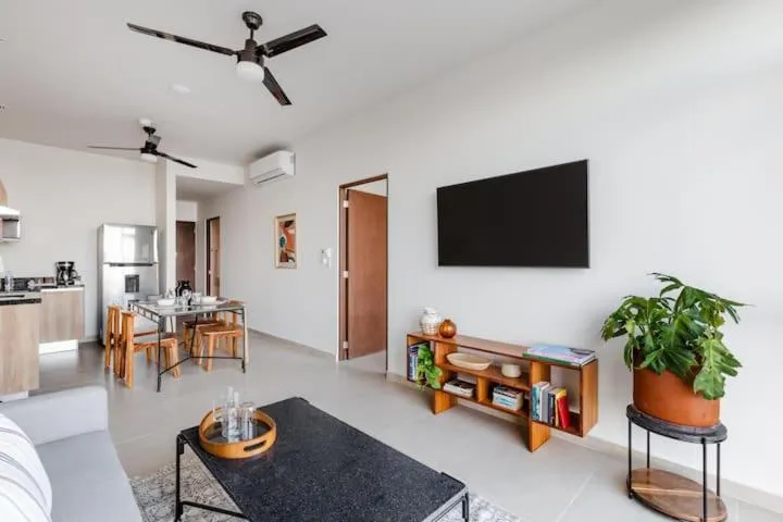 TV and multimedia in San Francisco by Andiani Travel