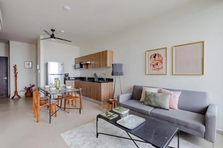 Kitchen or kitchenette in San Francisco by Andiani Travel