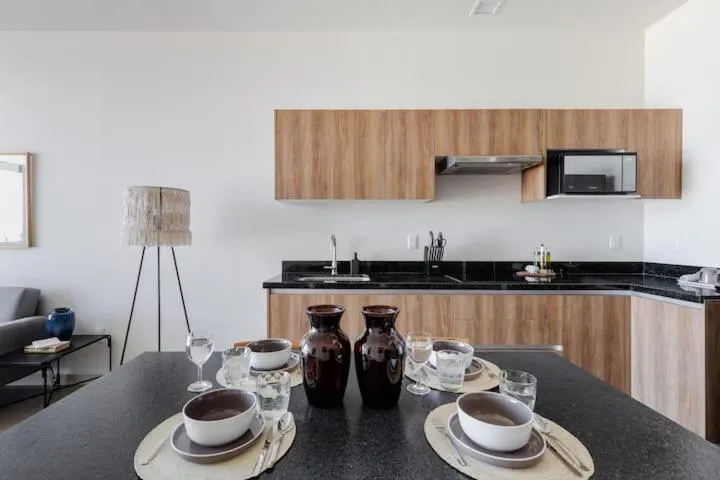 Kitchen or kitchenette in San Francisco by Andiani Travel