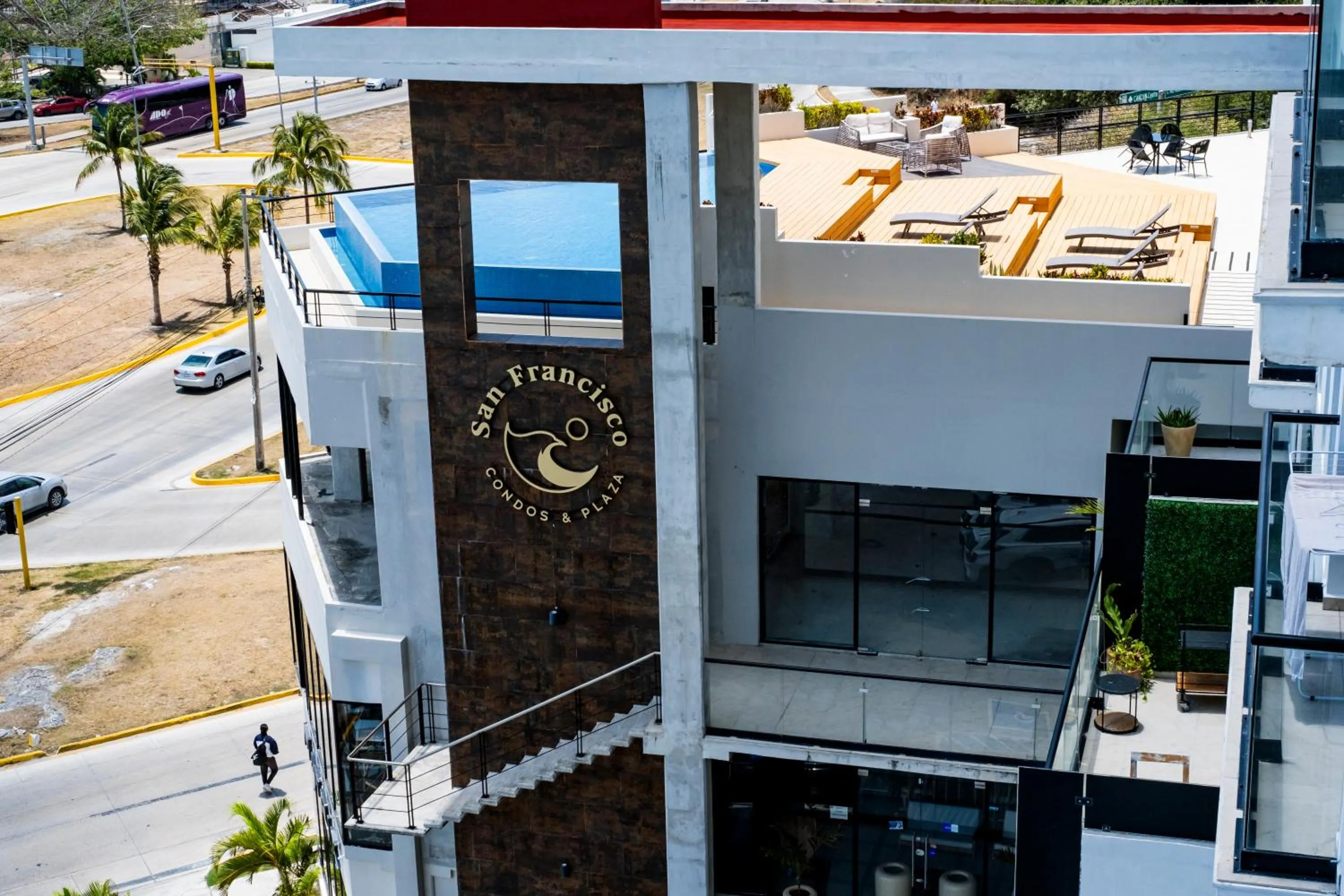 Property building in San Francisco by Andiani Travel