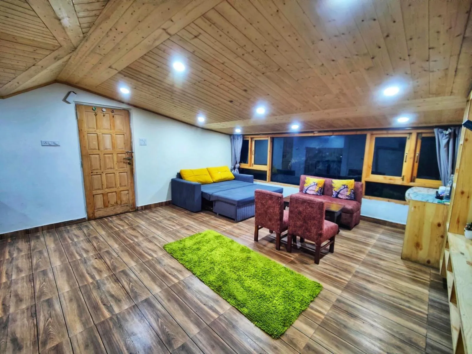 Bedroom in Jakhu Vibes