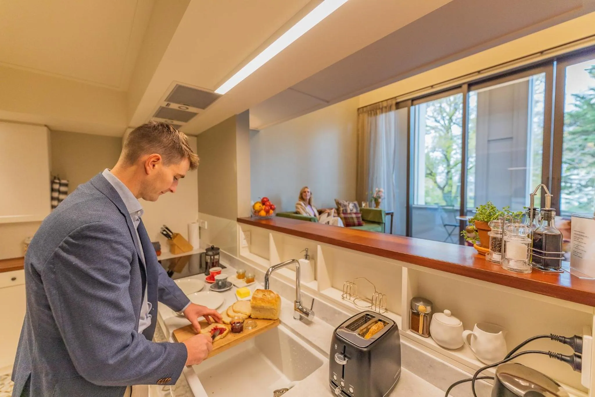 Kitchen or kitchenette in Bell Hill Apartments