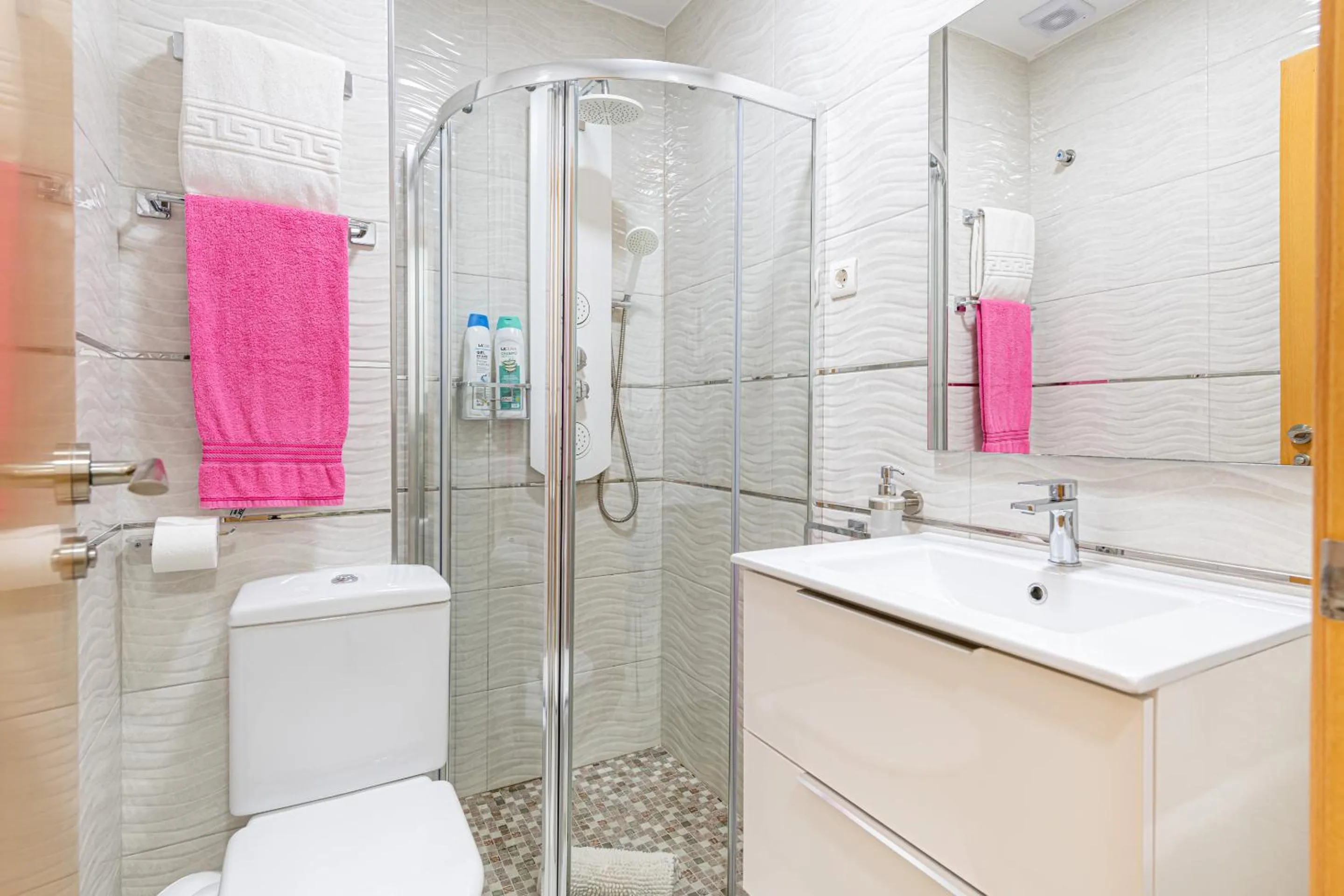 Bathroom in Luxury Home Poseidon