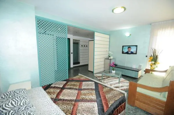 Photo of the whole room, Bed in Hotel Residenza Delle Alpi