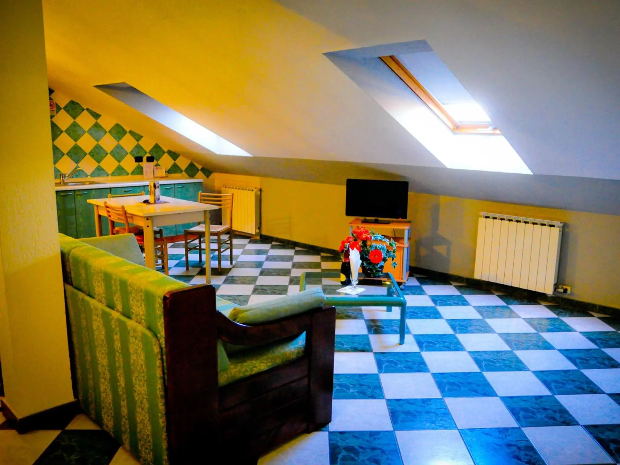 Photo of the whole room, Bed in Hotel Residenza Delle Alpi