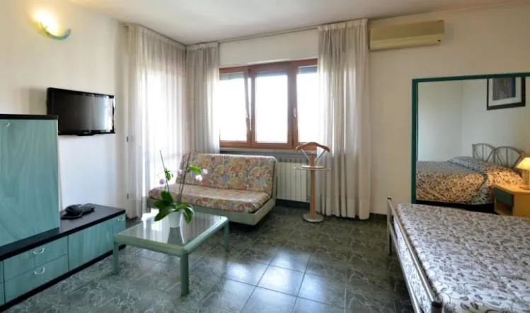 Business facilities, Bed in Hotel Residenza Delle Alpi
