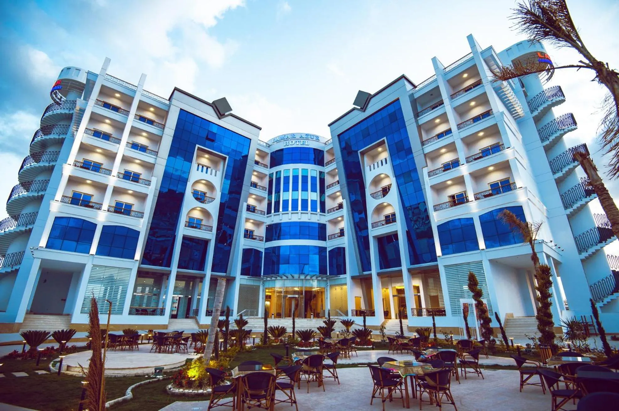 Property building in Lamar Azur Hotel