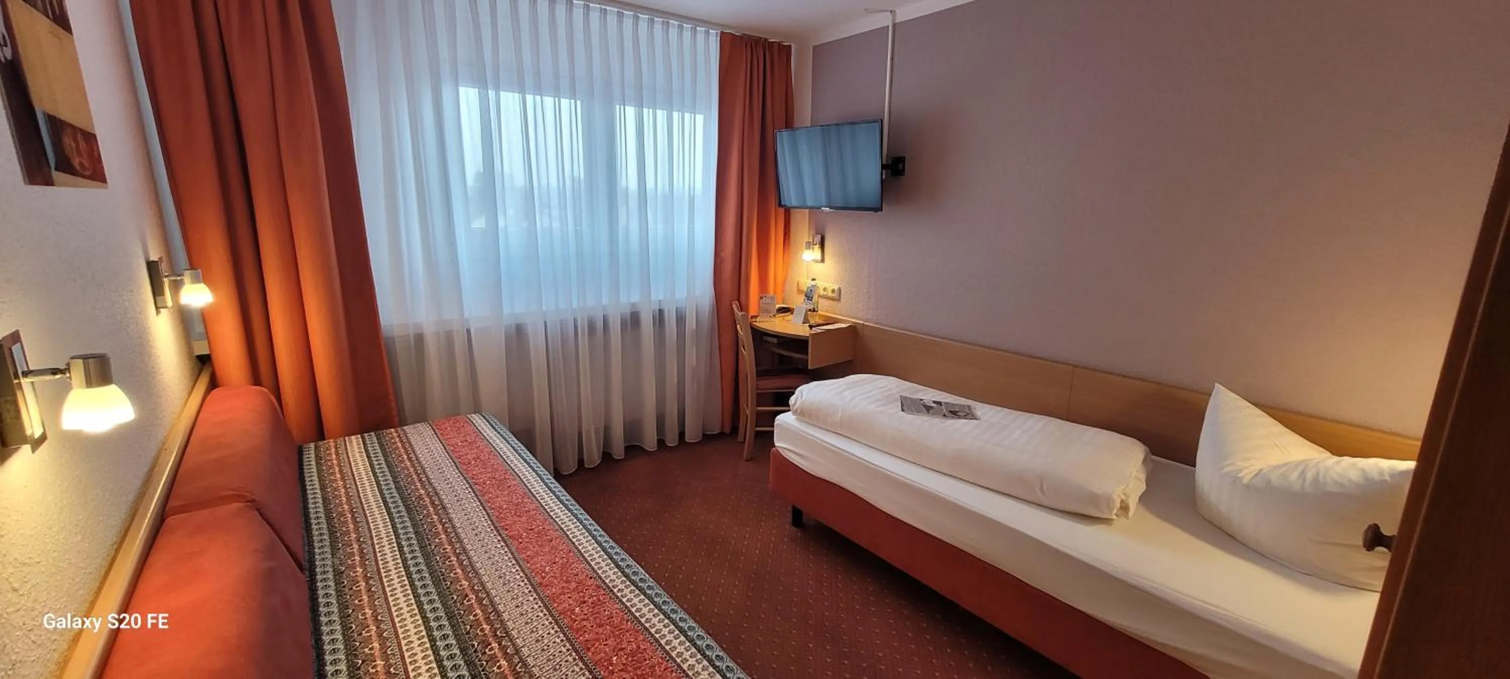 Photo of the whole room, Bed in Hotel Restaurant Ruppert