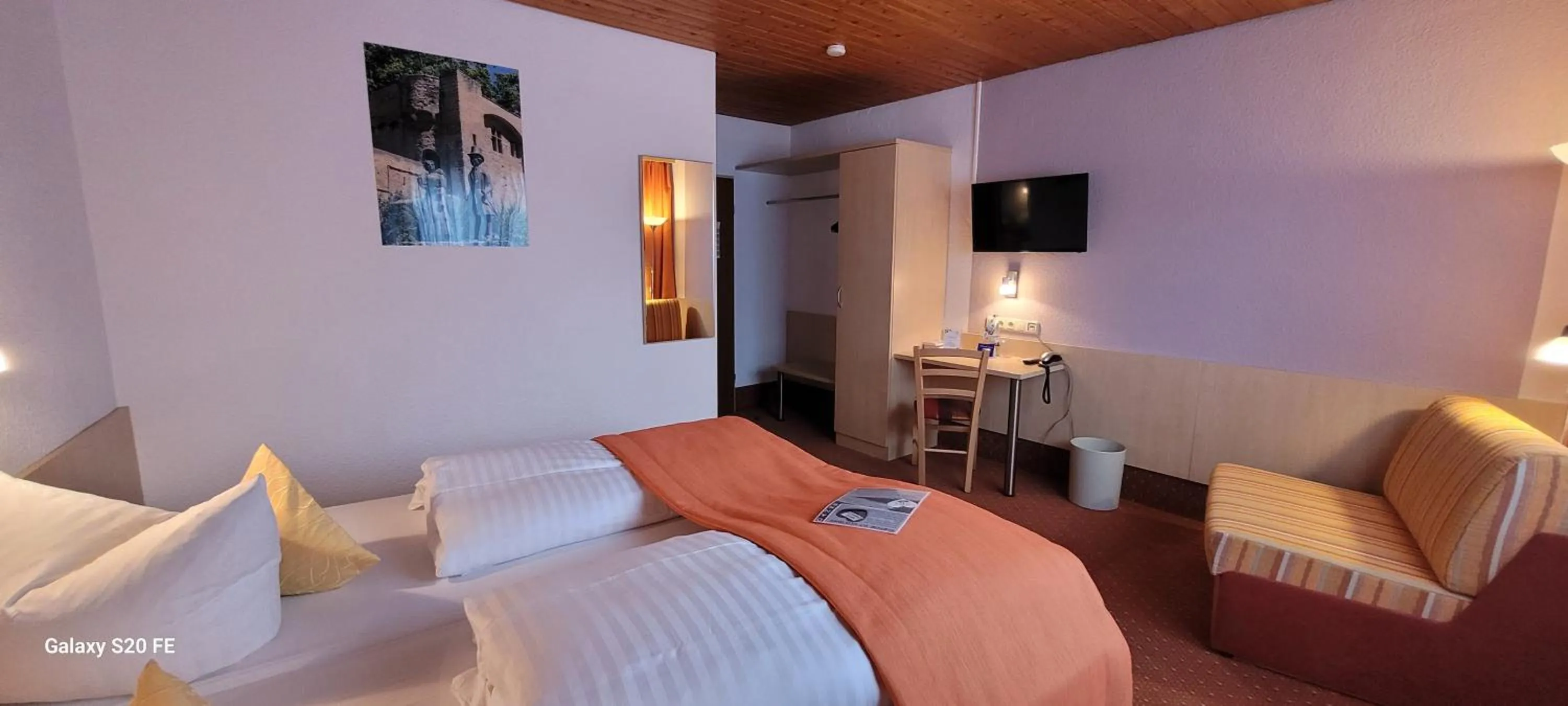 Photo of the whole room, Bed in Hotel Restaurant Ruppert