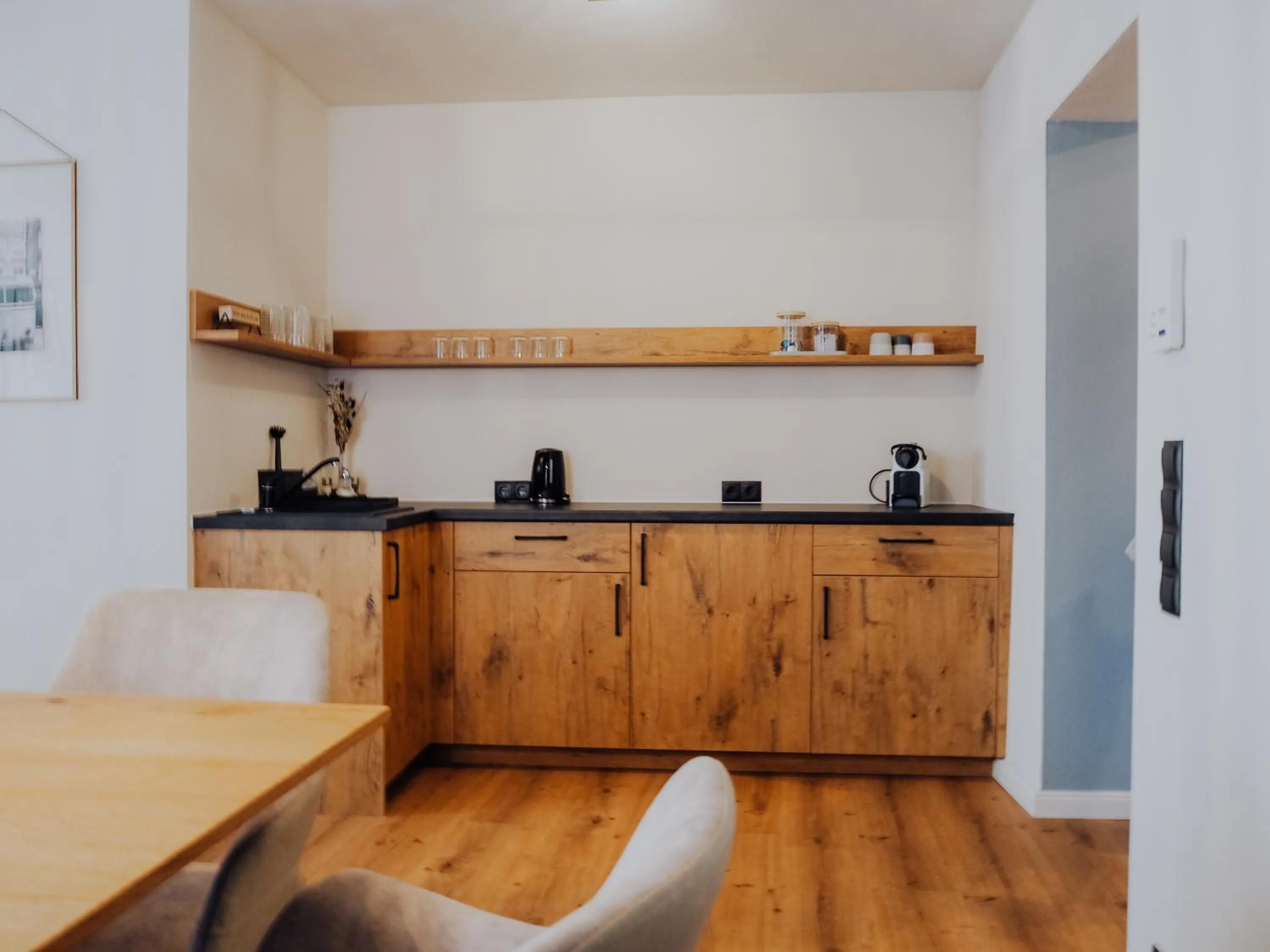 Coffee/tea facilities in Levy's Rooms & Breakfast