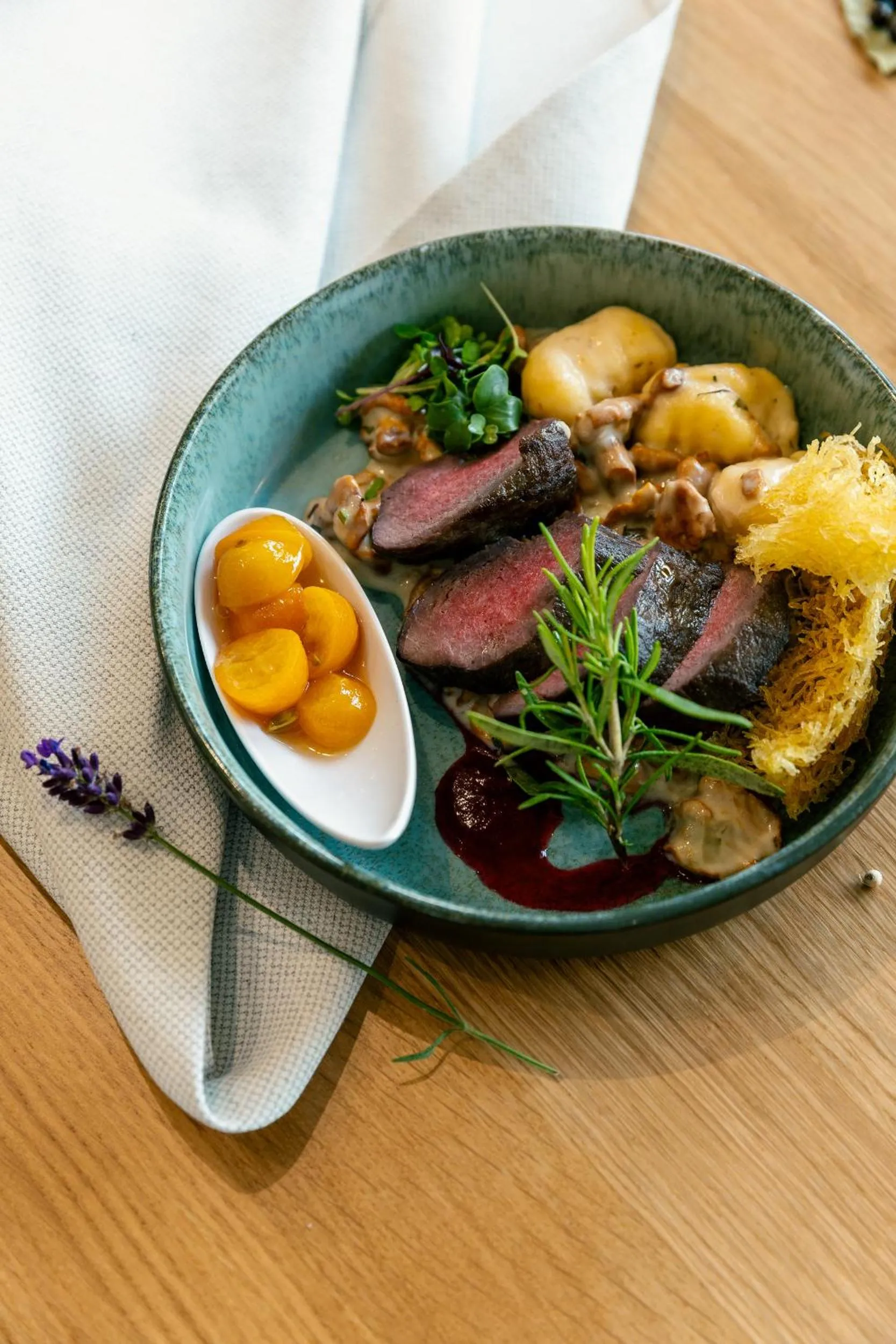 Food and drinks in Evident Hotel Prägant 4-Superior