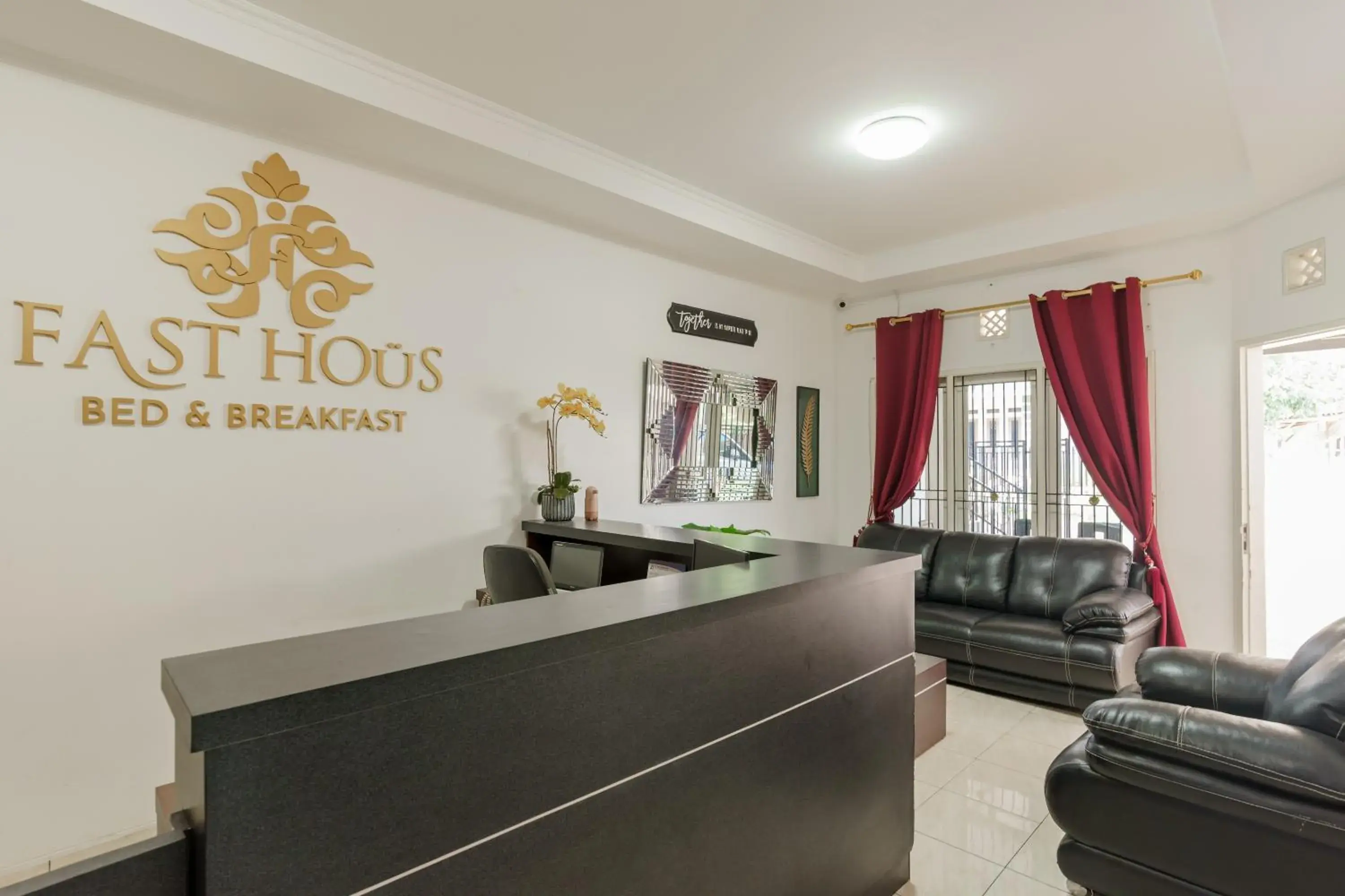 Lobby or reception in Fast Hous Syariah Bogor Mitra RedDoorz Lobby or reception in Fast Hous Syariah Bogor Mitra RedDoorz