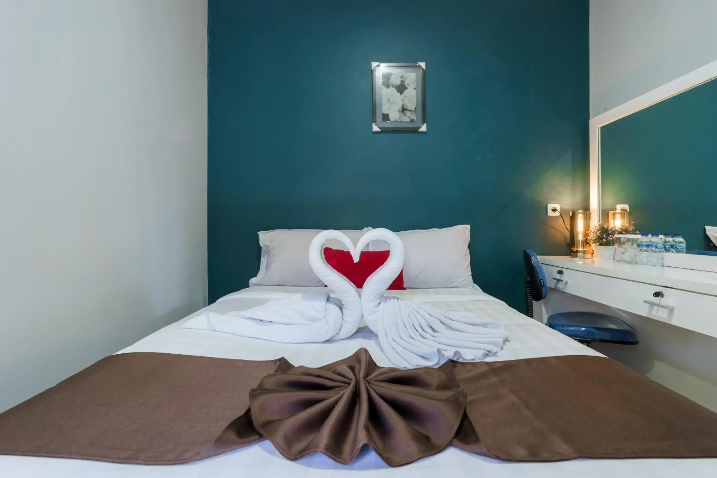 Bed in Fast Hous Syariah Bogor Mitra RedDoorz Bed in Fast Hous Syariah Bogor Mitra RedDoorz