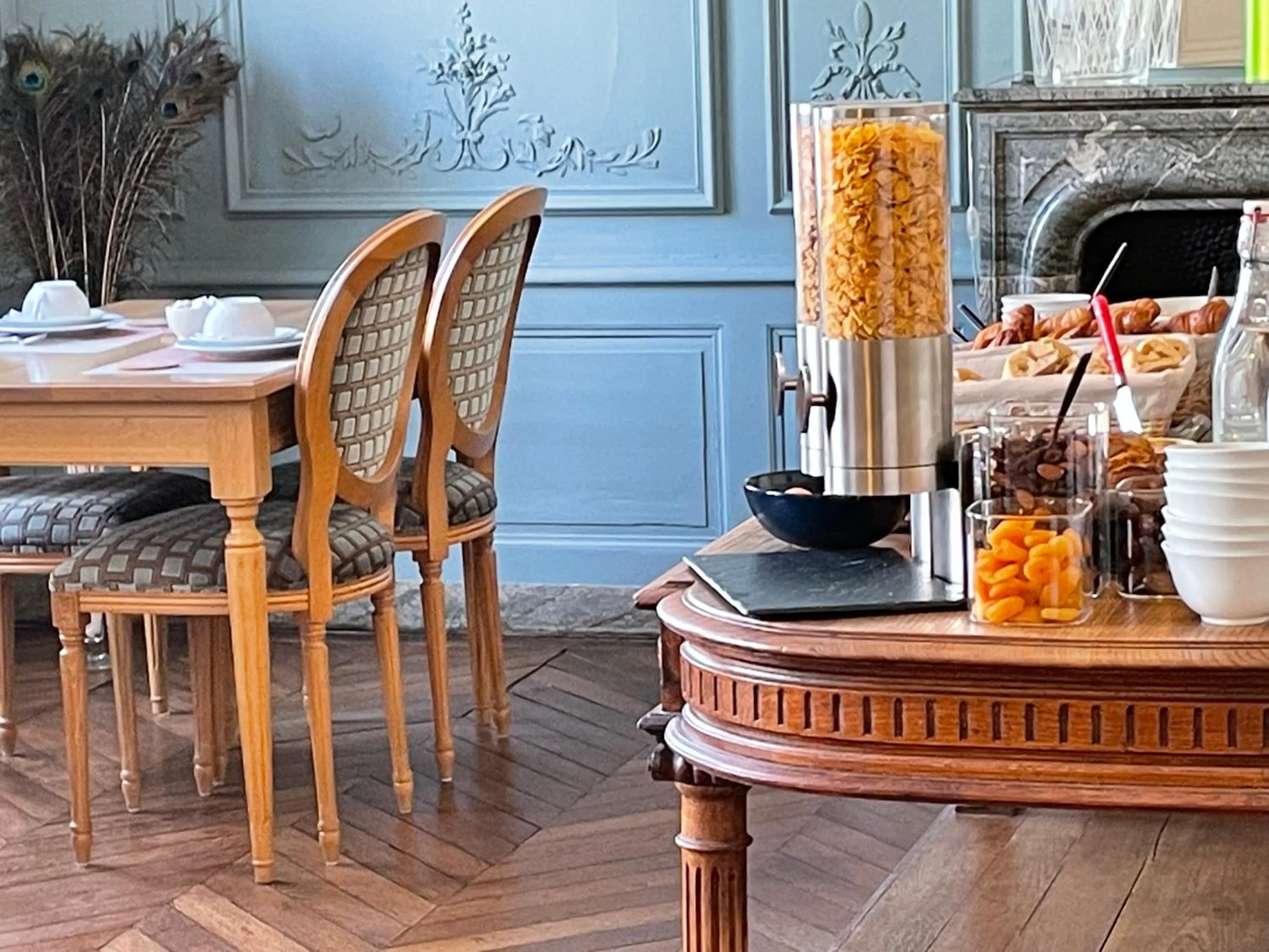 Breakfast in Hôtel Le Gentleman