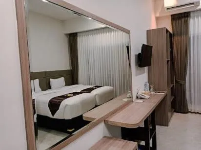 Bed in Grand Samota Hotel