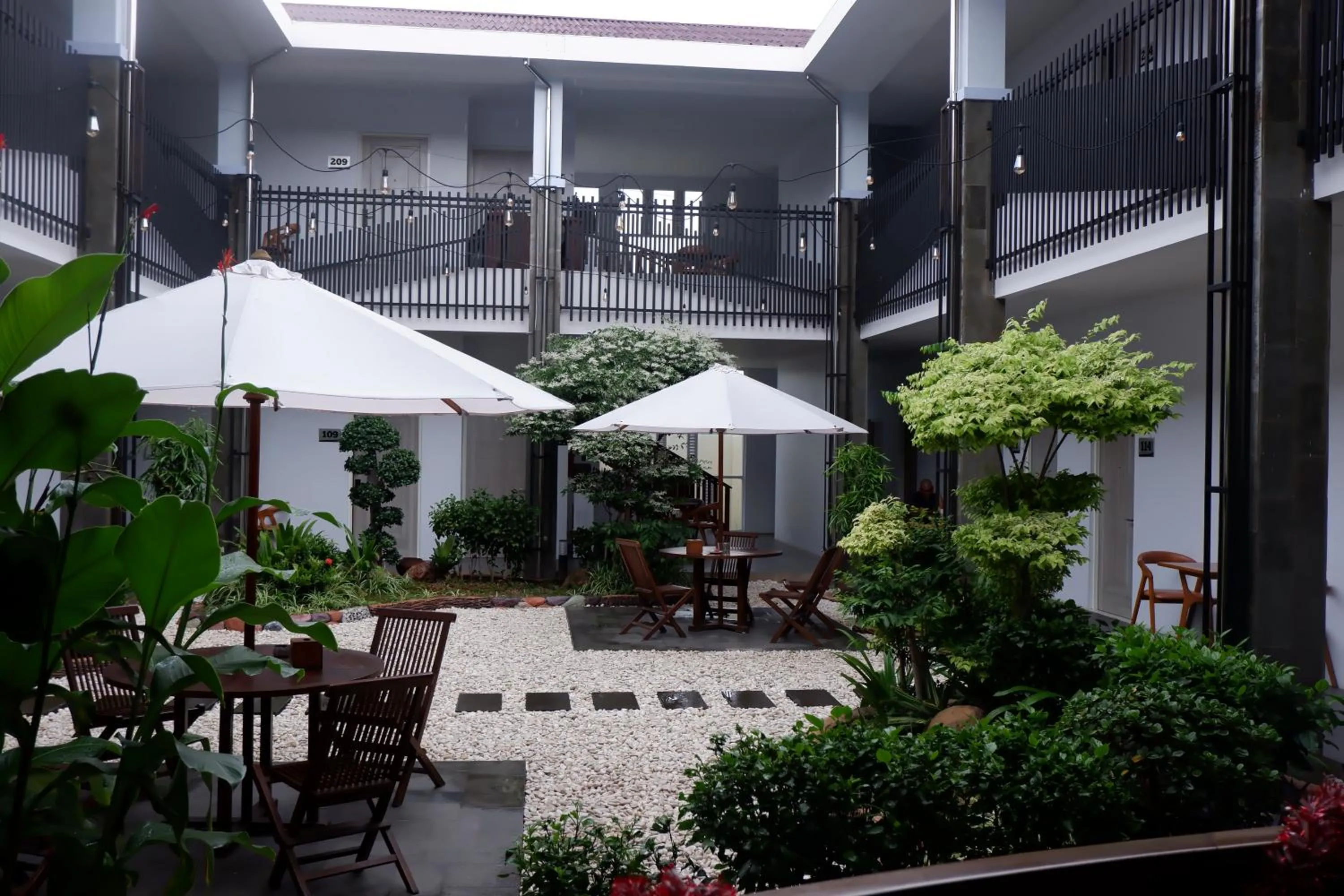 Garden in Grand Samota Hotel