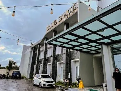 Grand Samota Hotel
