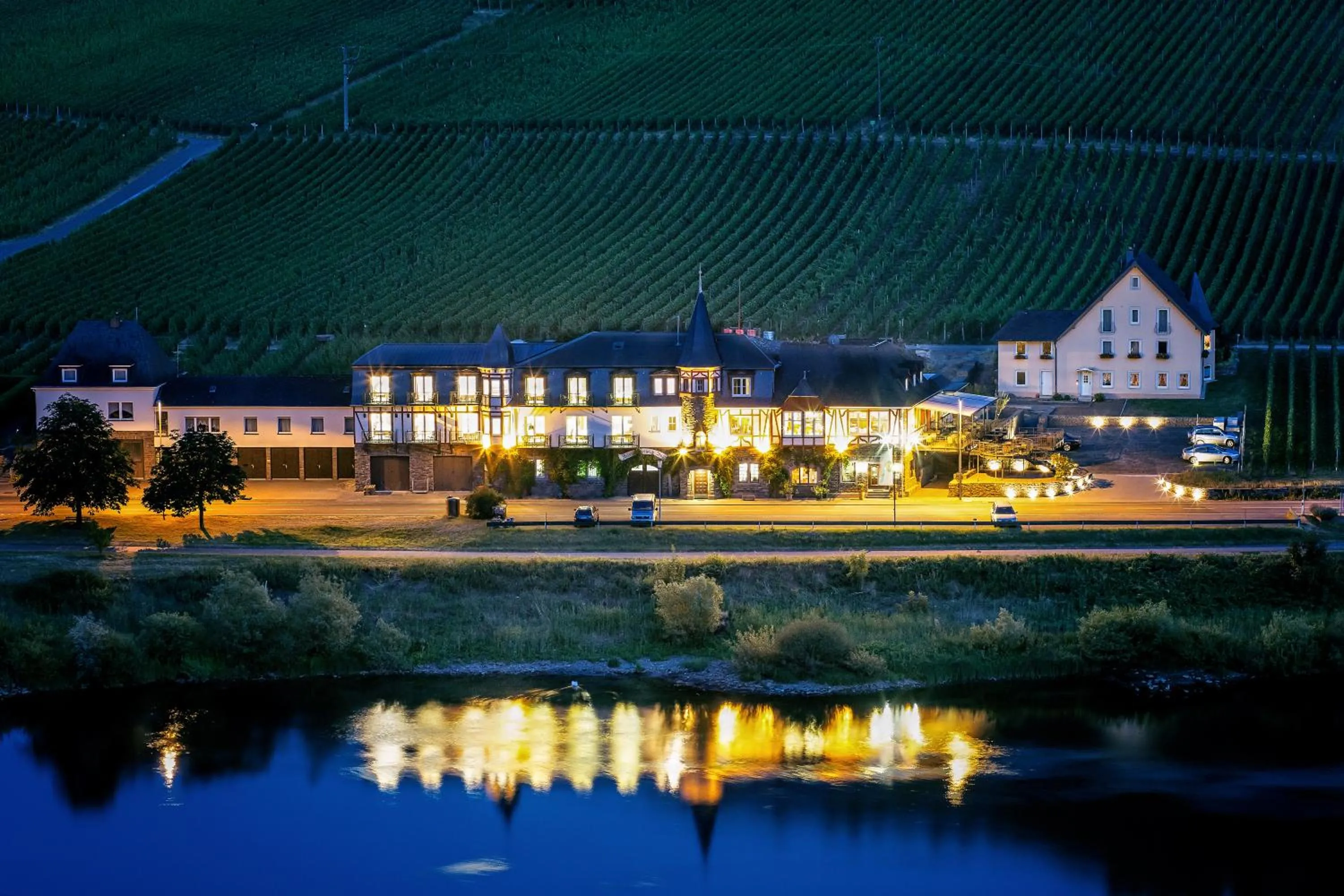 Property building in Hotel Filla Andre