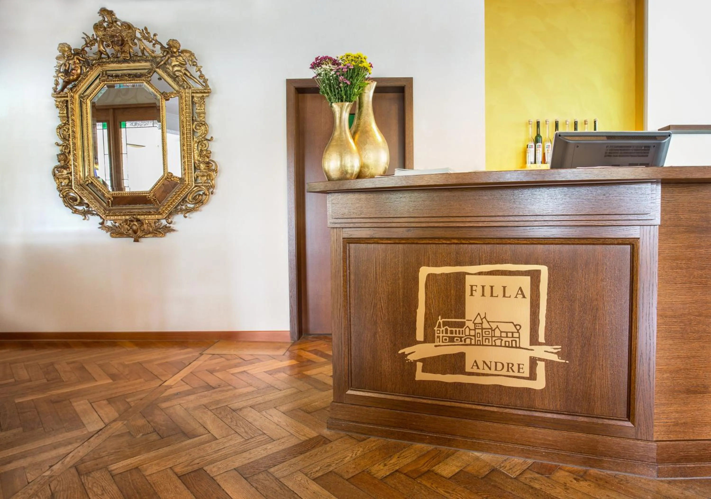 Lobby or reception in Hotel Filla Andre