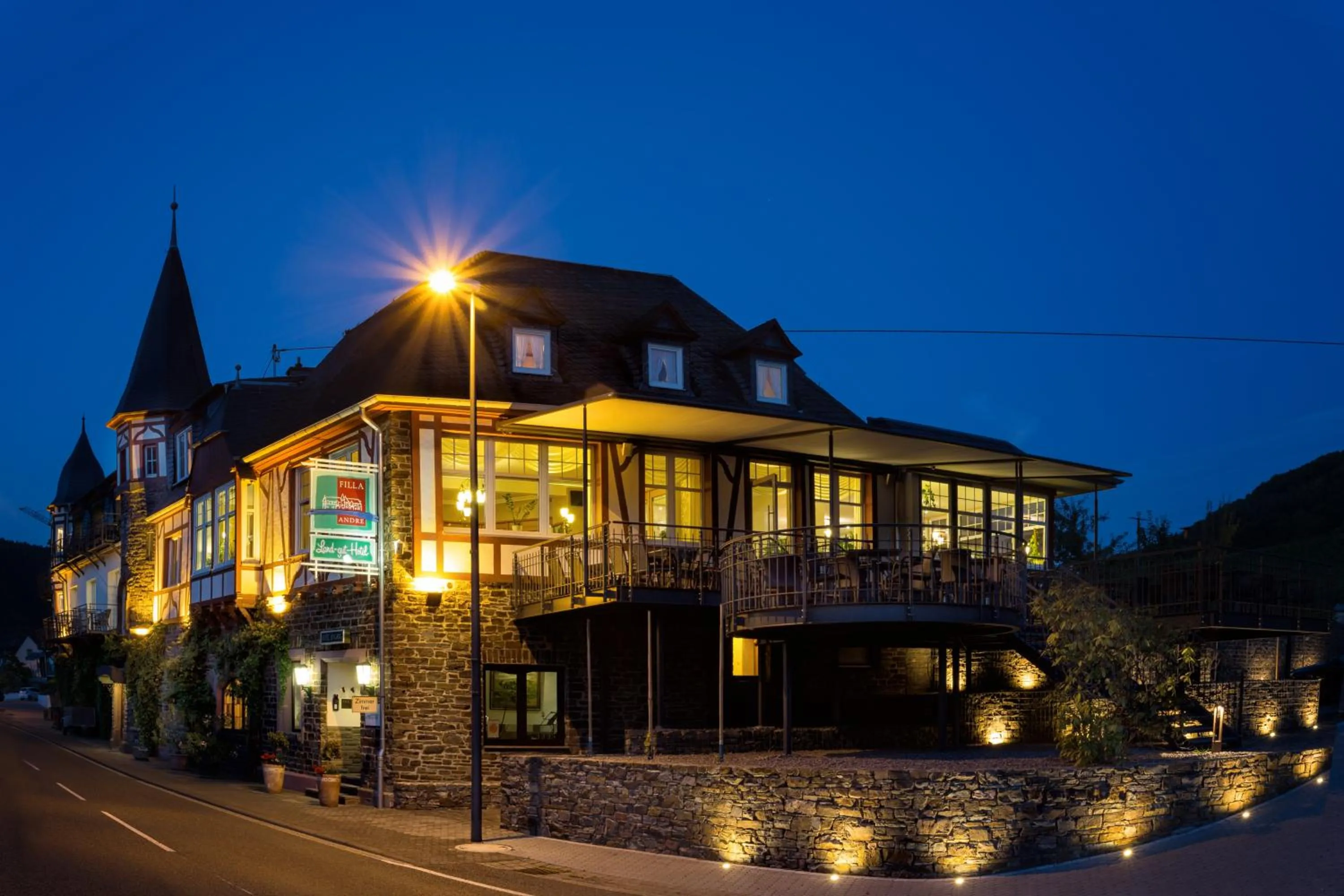 Facade/entrance in Hotel Filla Andre