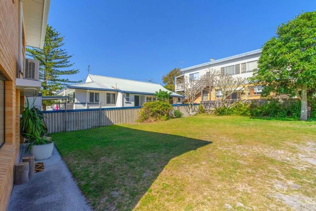 Burleigh Yamba Top Floor - oceanstays