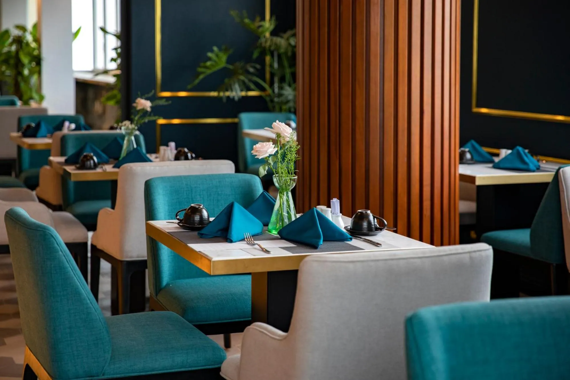 Restaurant/places to eat in Angel Beach Hotel Danang