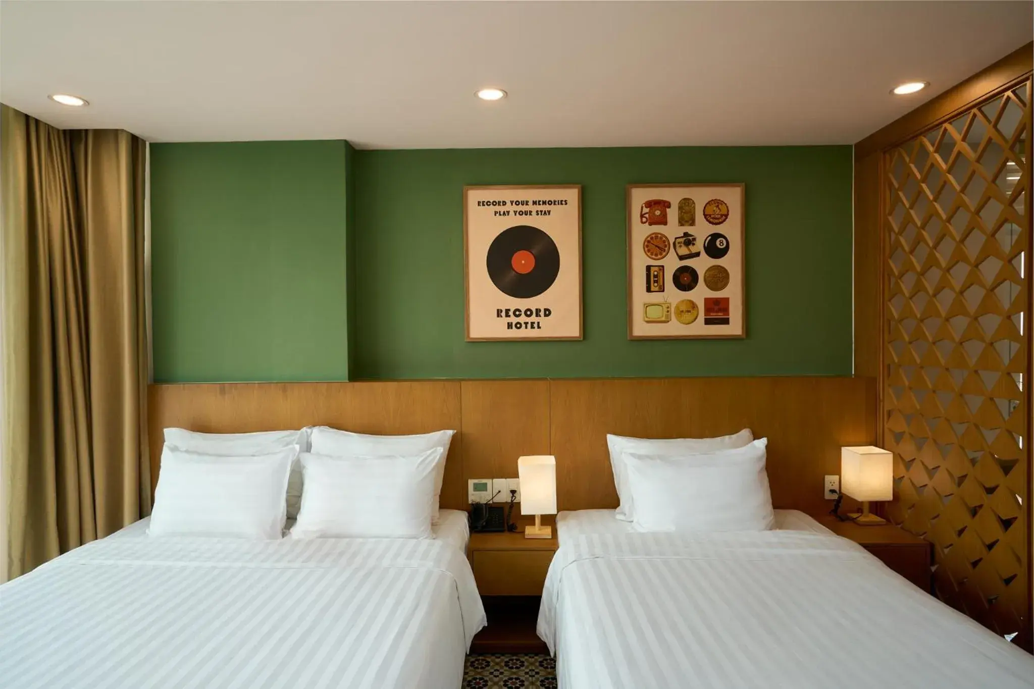 Bedroom, Bed in Record Hotel Bedroom, Bed in Record Hotel