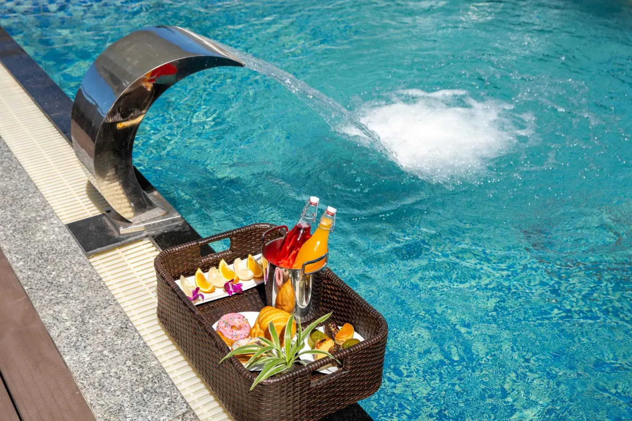 Swimming pool in Record Hotel Swimming pool in Record Hotel