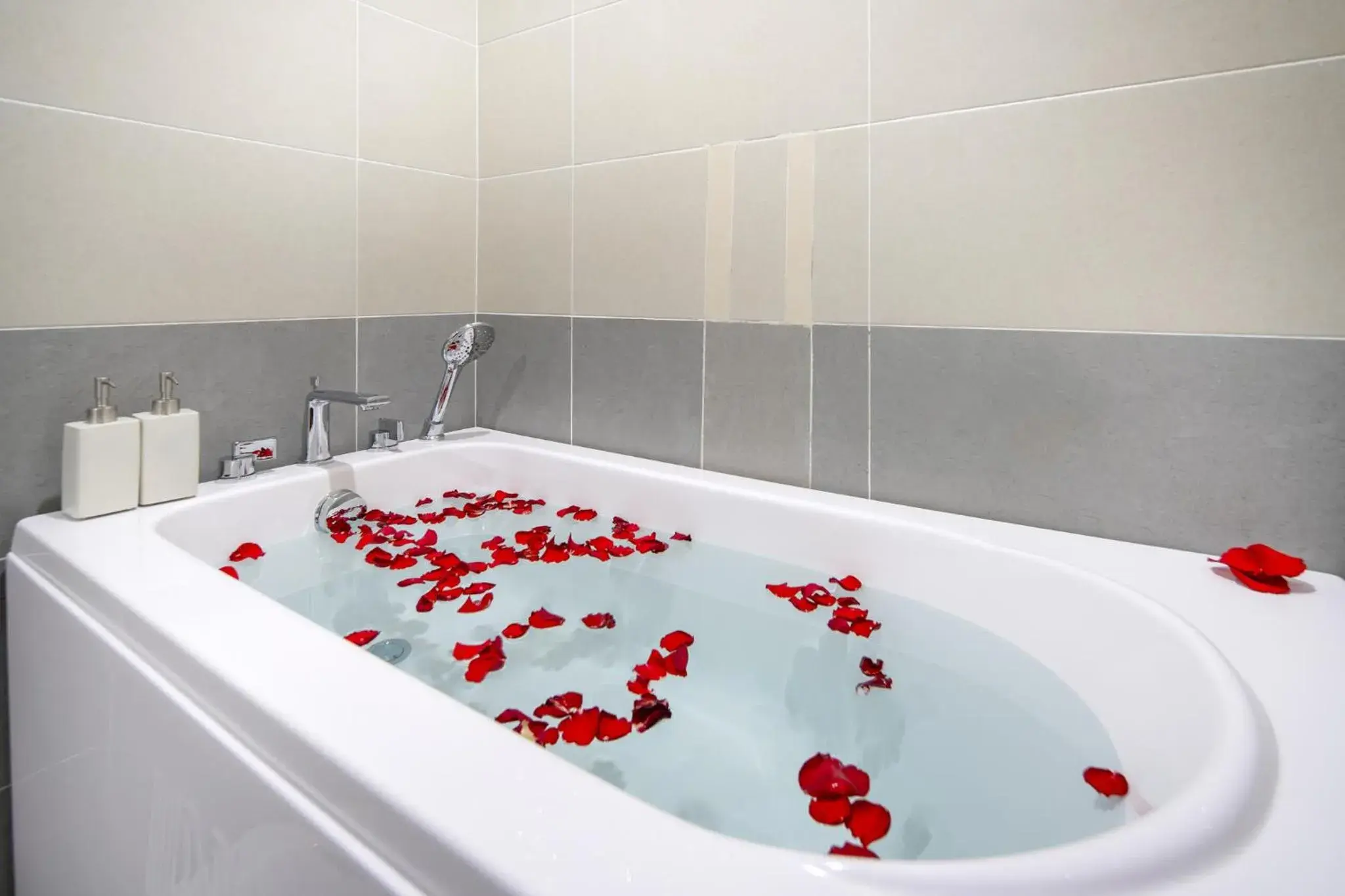 Bathroom in Record Hotel Bathroom in Record Hotel