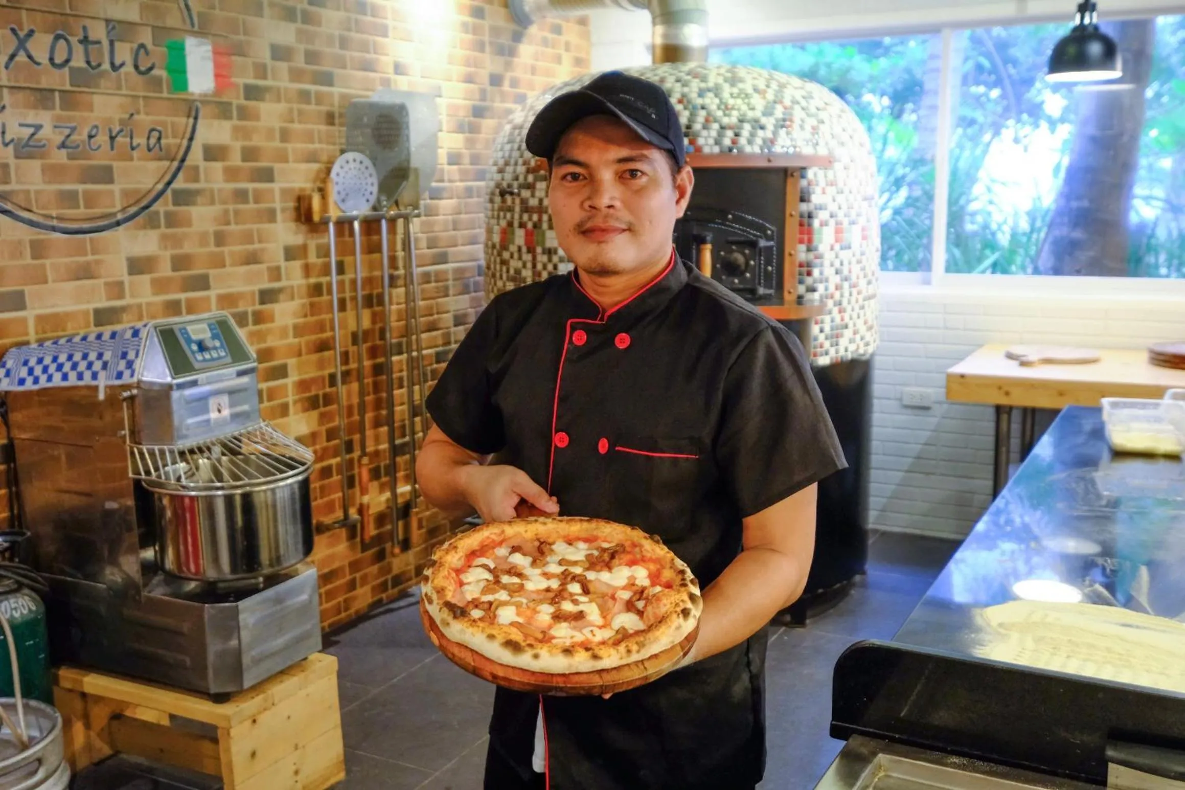 Restaurant/places to eat in Malapascua Exotic Island Dive Resort