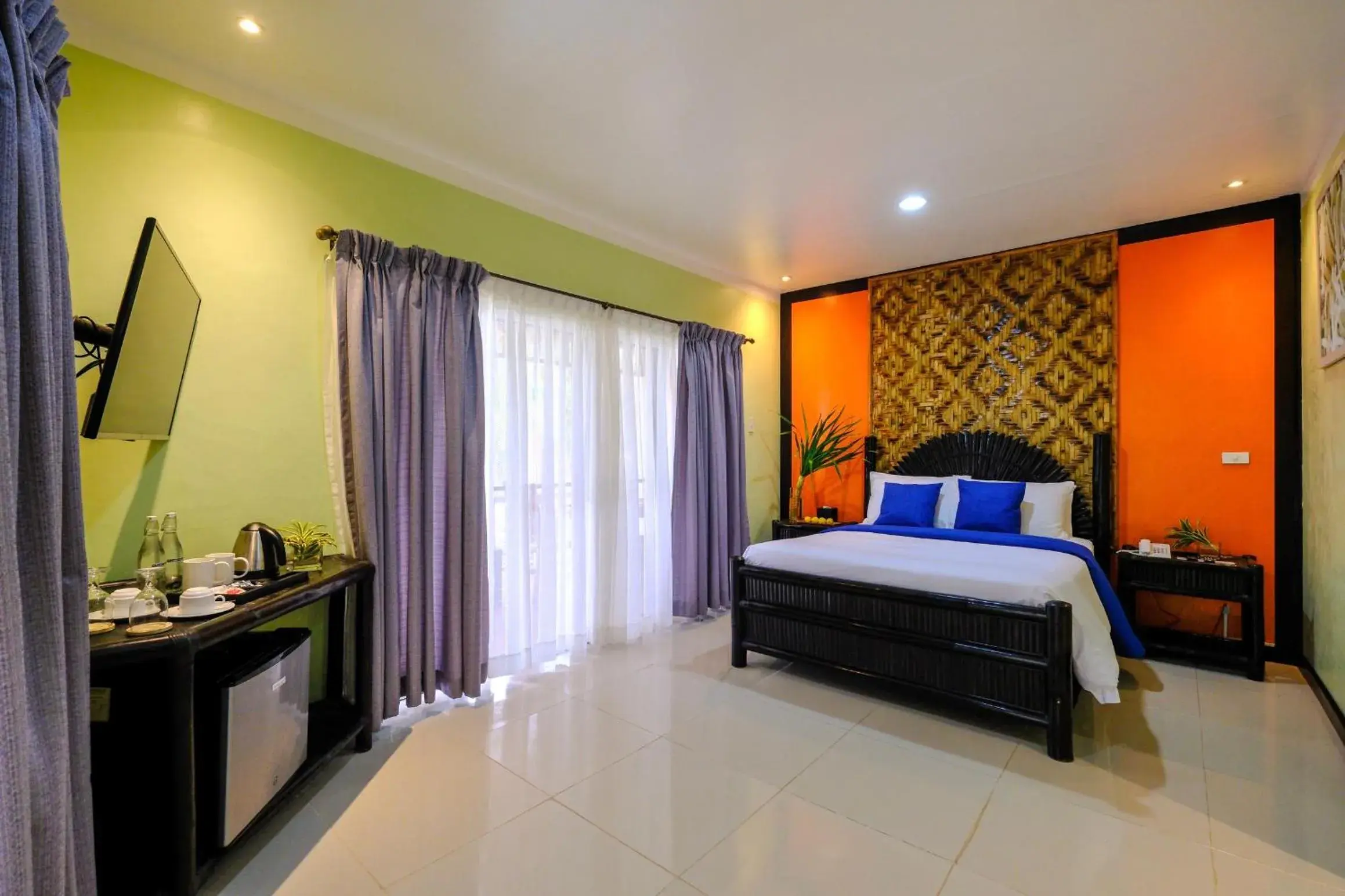 Bed in Malapascua Exotic Island Dive Resort Bed in Malapascua Exotic Island Dive Resort