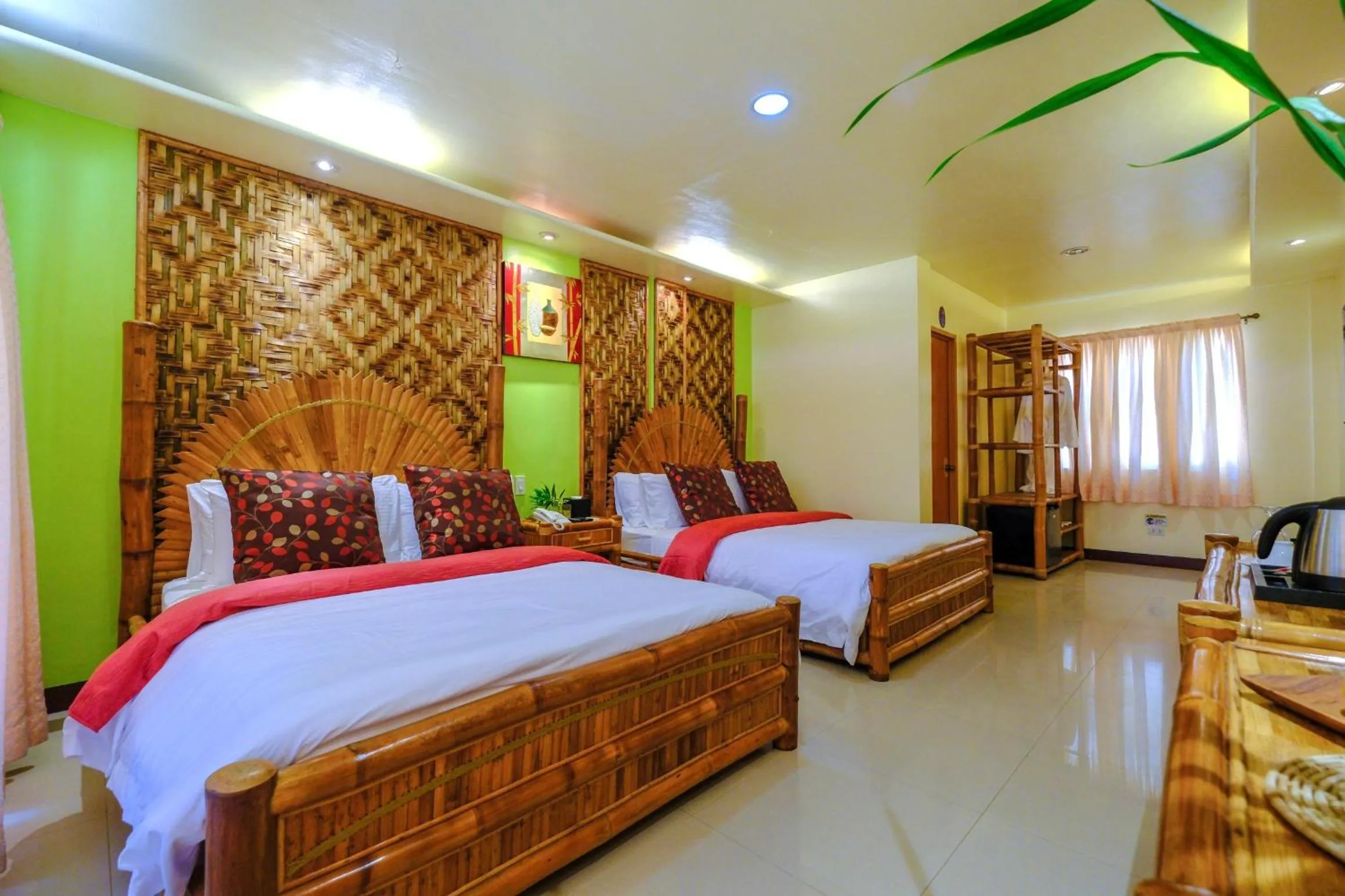 Bed in Malapascua Exotic Island Dive Resort
