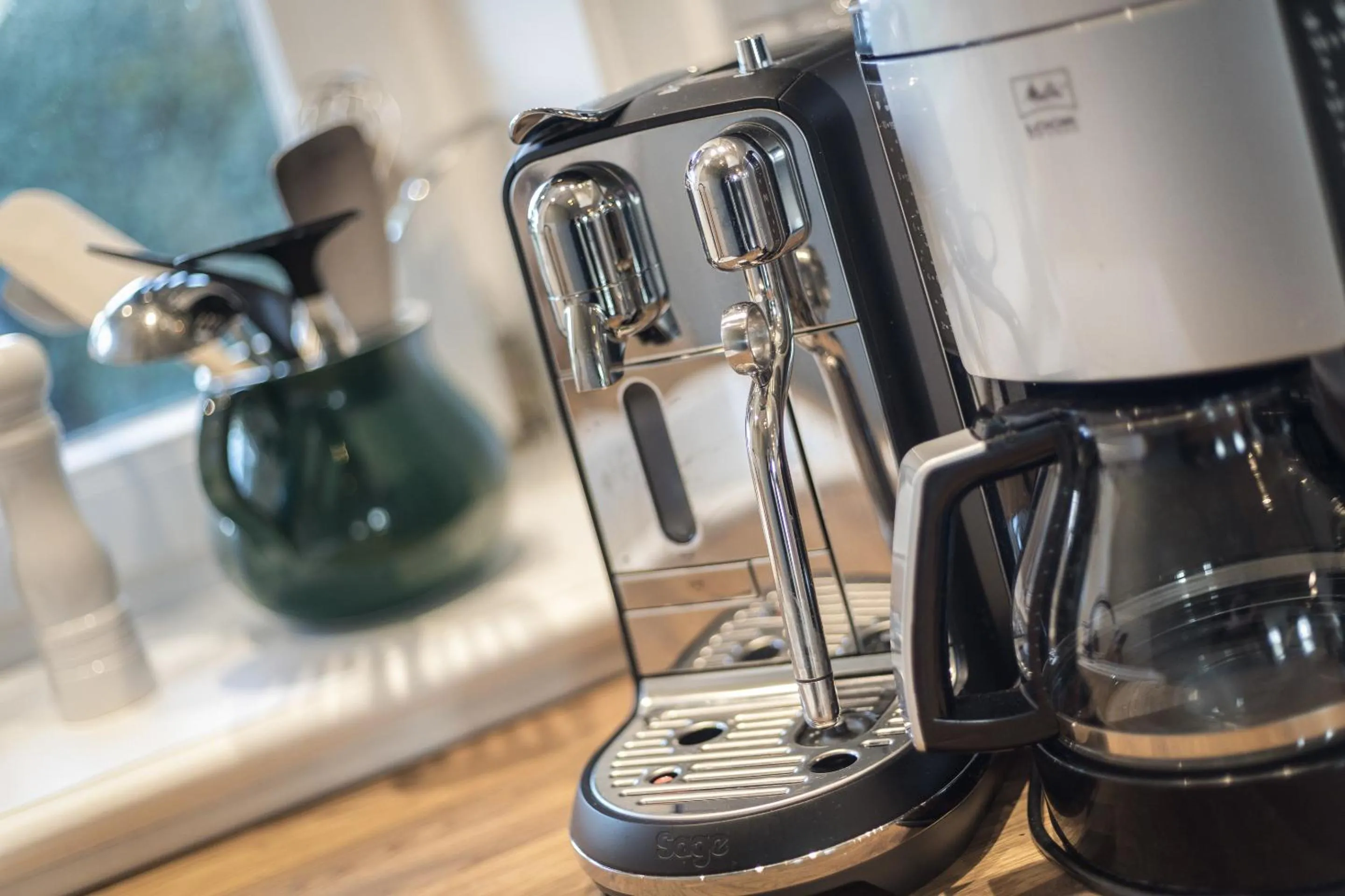 Kitchen or kitchenette in Ameland App 12