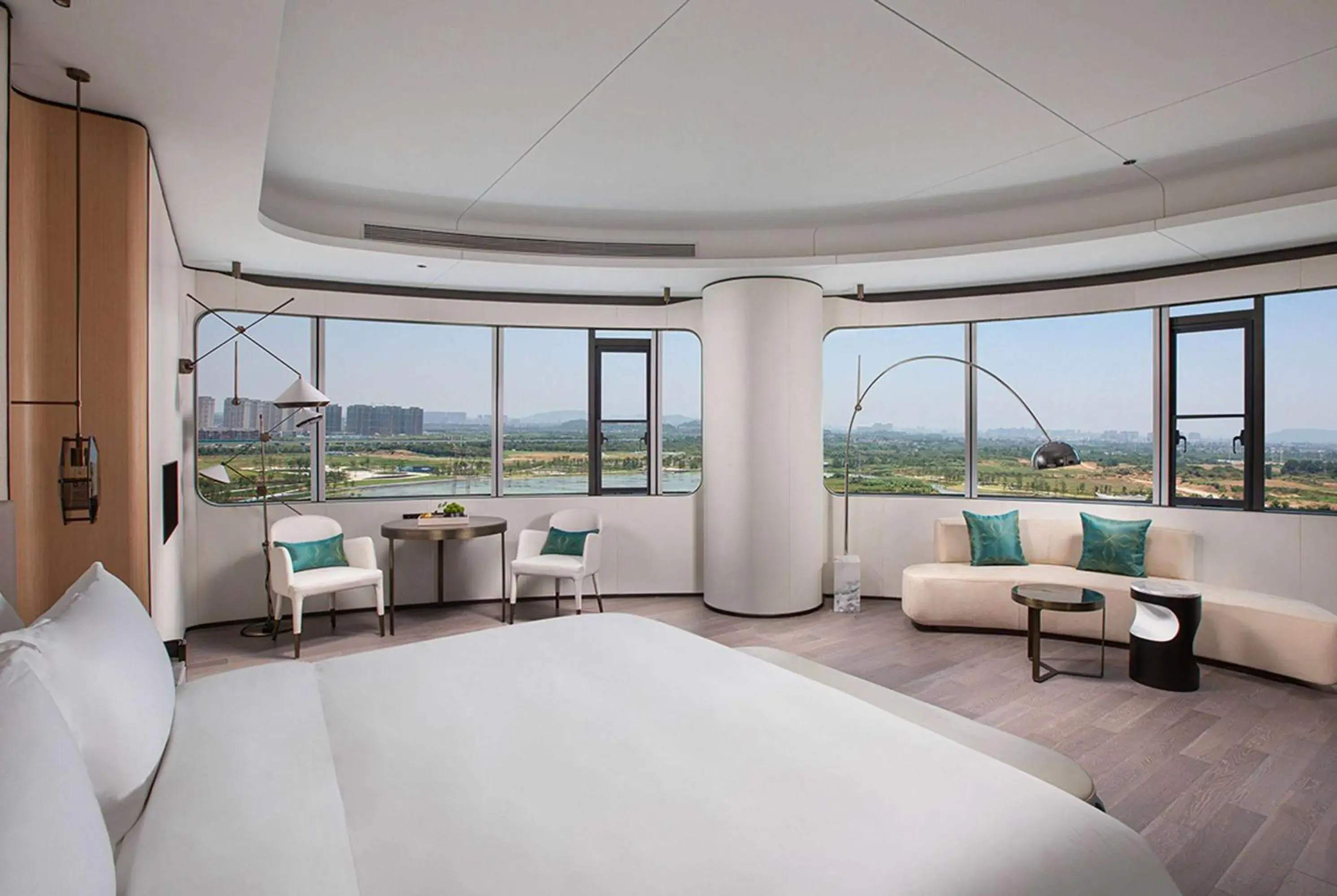 Photo of the whole room, Bed in Wyndham Garden Nanjing Airport Photo of the whole room, Bed in Wyndham Garden Nanjing Airport