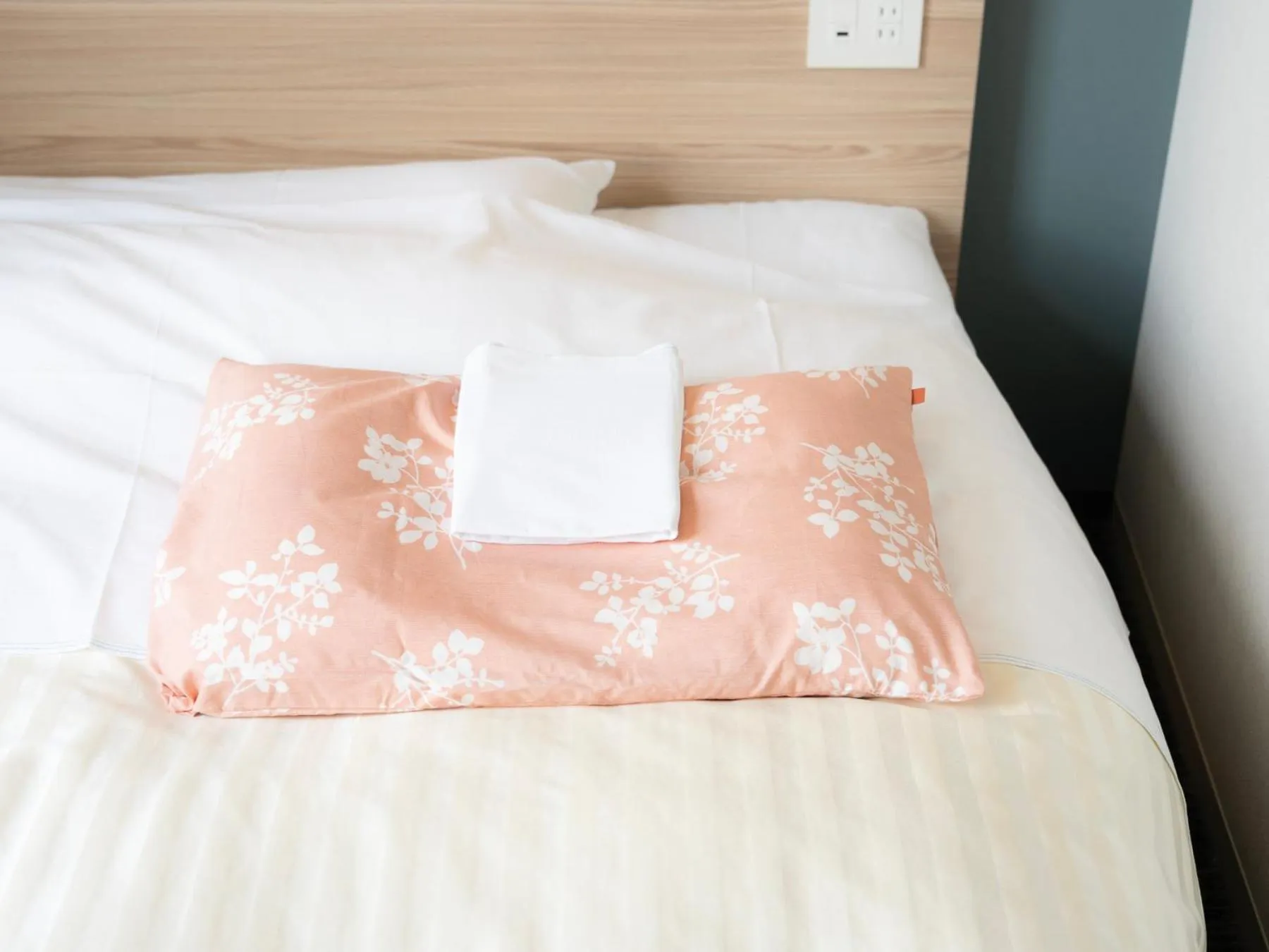 Bed in Super Hotel Fujikawaguchiko Tennenonsen