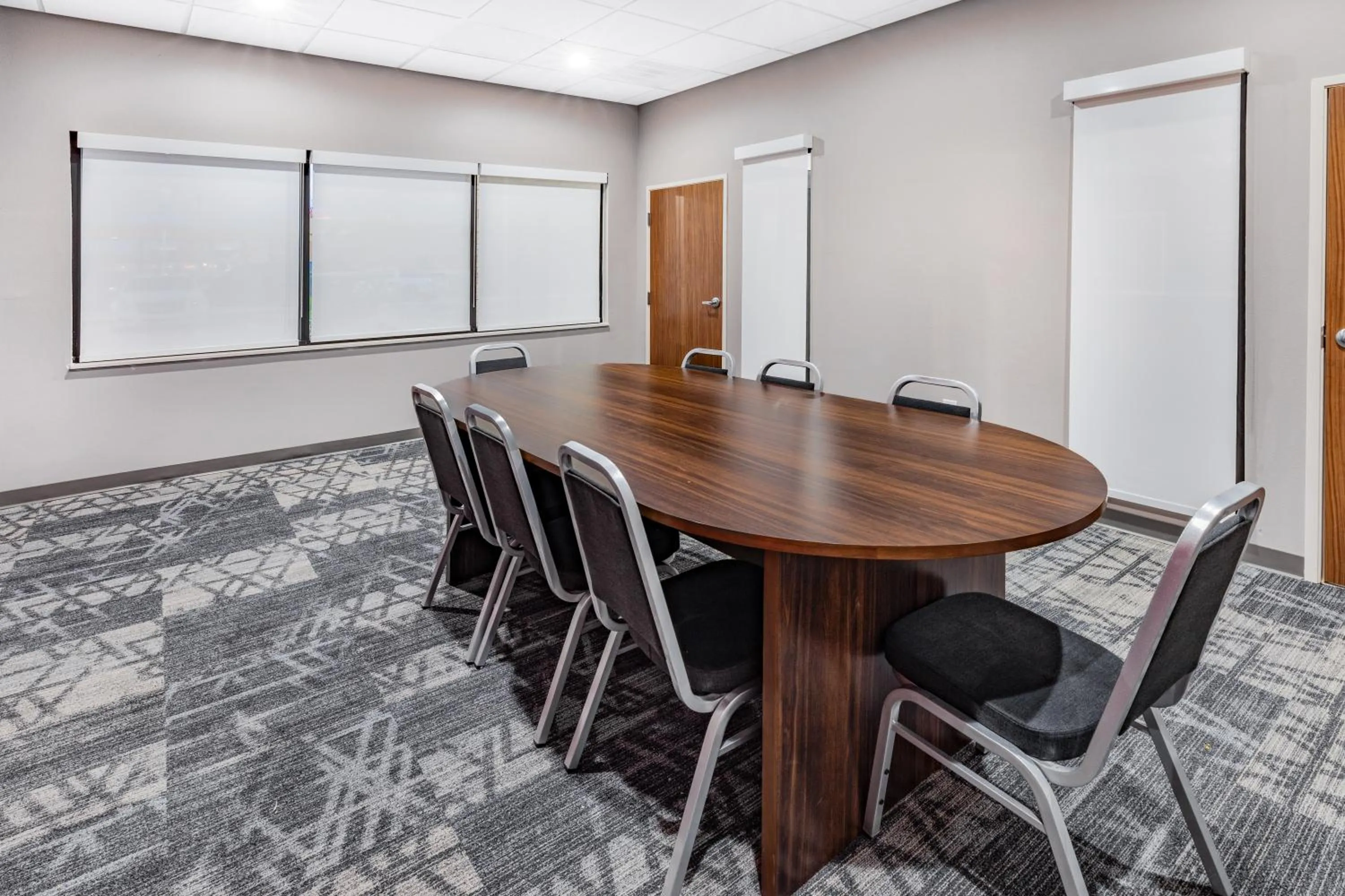 Meeting/conference room in Hawthorn Extended Stay by Wyndham Oklahoma City Airport