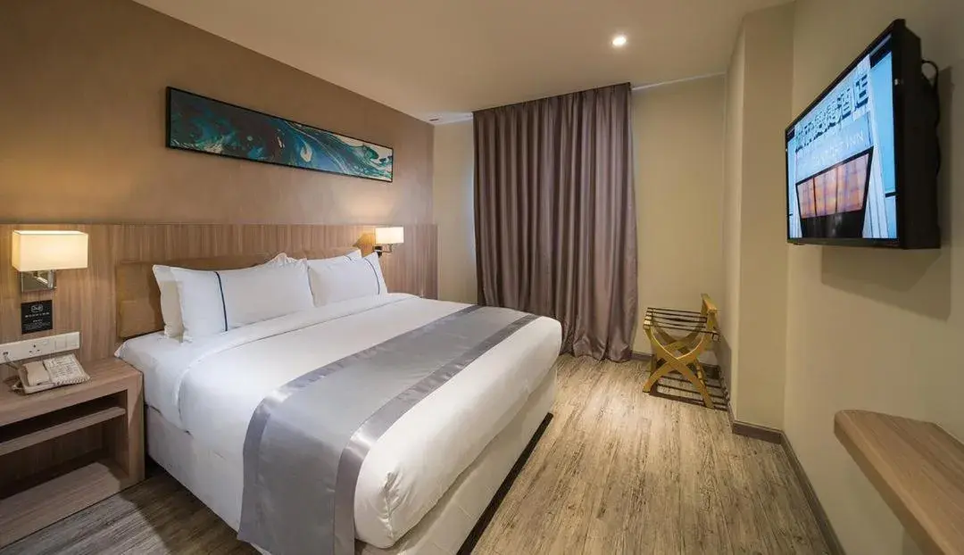 Photo of the whole room, Bed in Ramada Encore by Wyndham Chinatown Kuala Lumpur Photo of the whole room, Bed in Ramada Encore by Wyndham Chinatown Kuala Lumpur