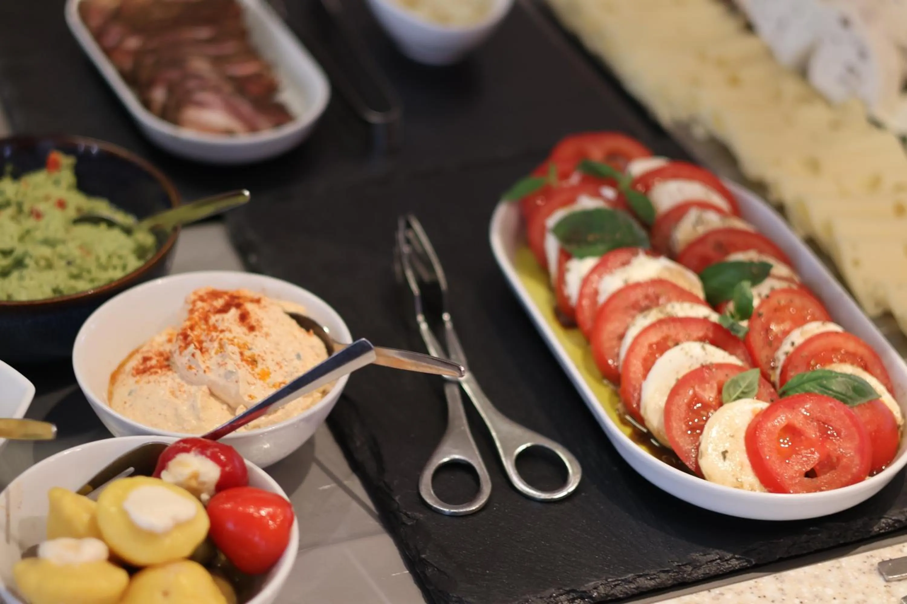 Buffet breakfast in Hotel Albizia